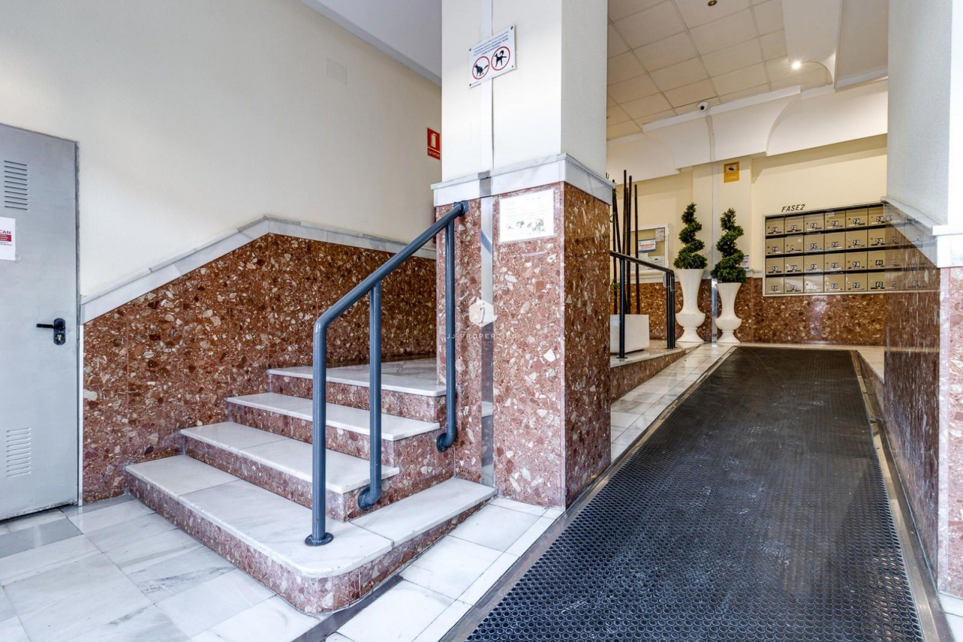 Aus zweiter Hand - Wohnung -
Torrevieja - Centro