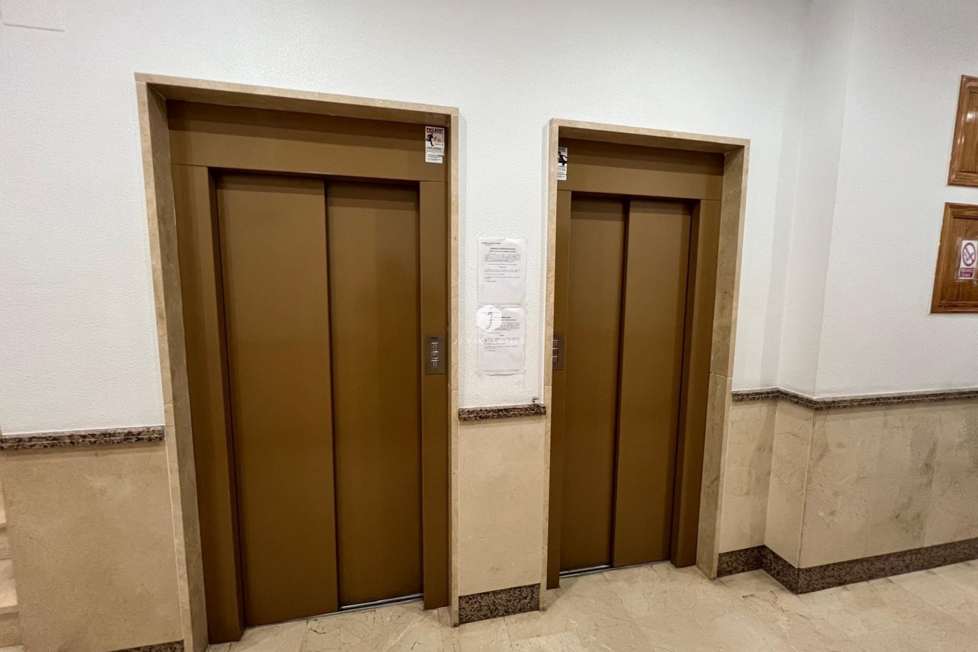 Aus zweiter Hand - Wohnung -
Torrevieja - Centro