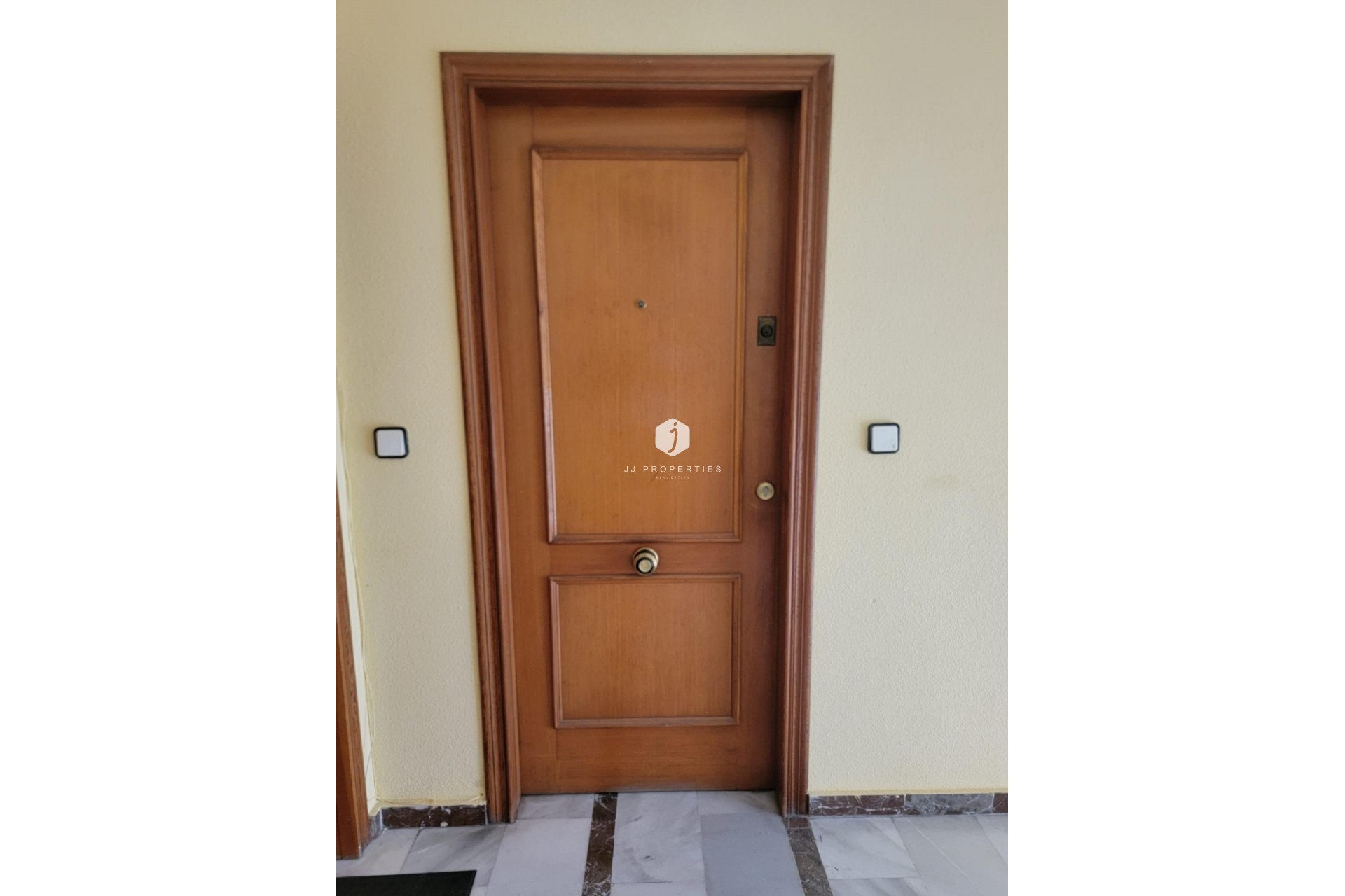 Aus zweiter Hand - Wohnung -
Torrevieja - Centro