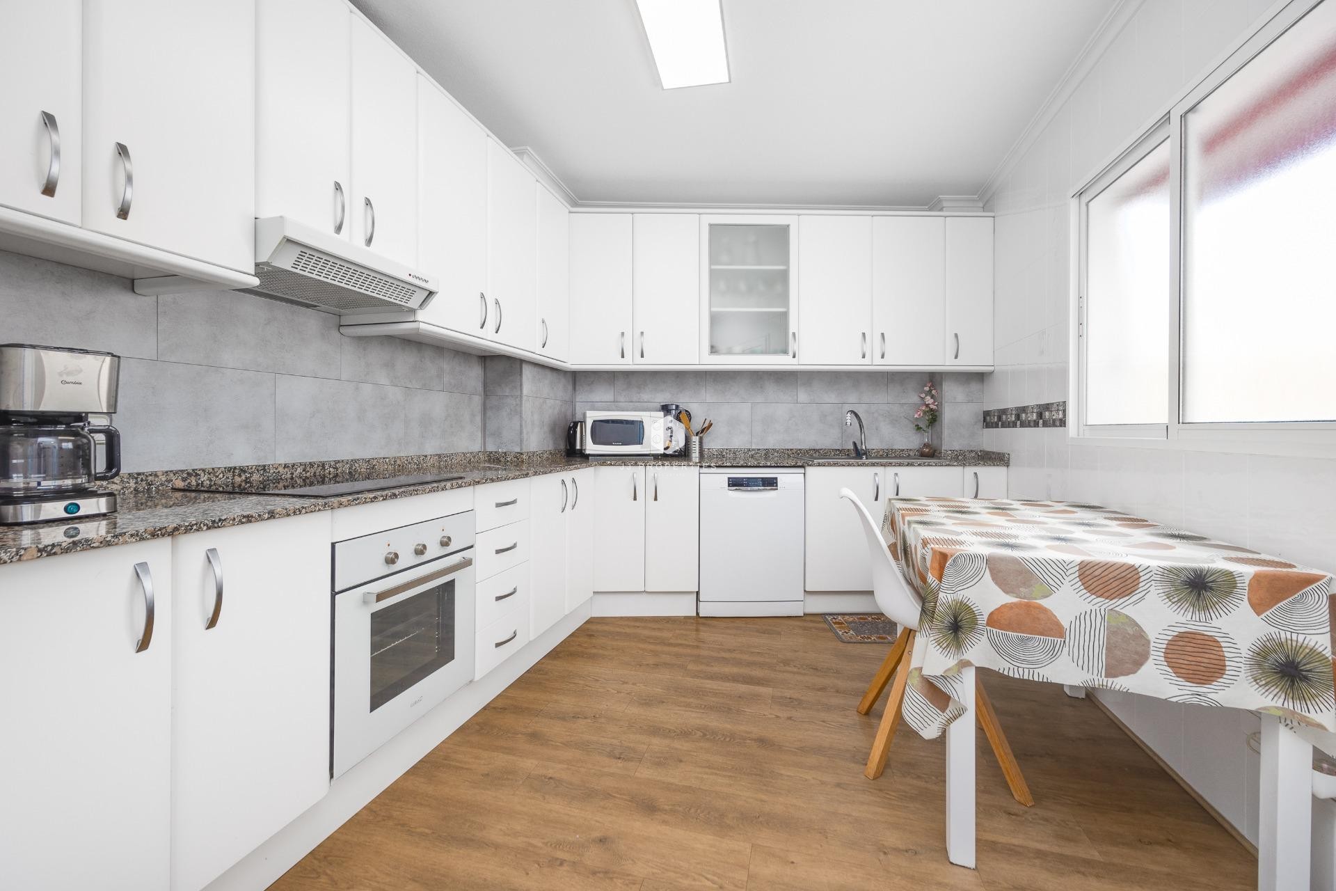 Aus zweiter Hand - Wohnung -
Torrevieja - Centro