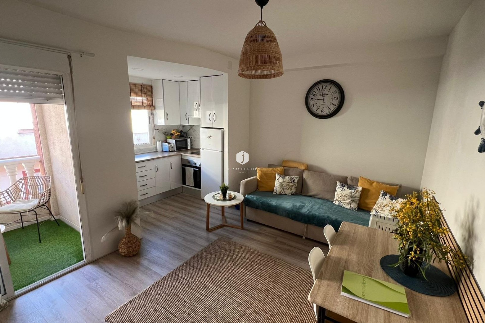 Aus zweiter Hand - Wohnung -
Torrevieja - Centro