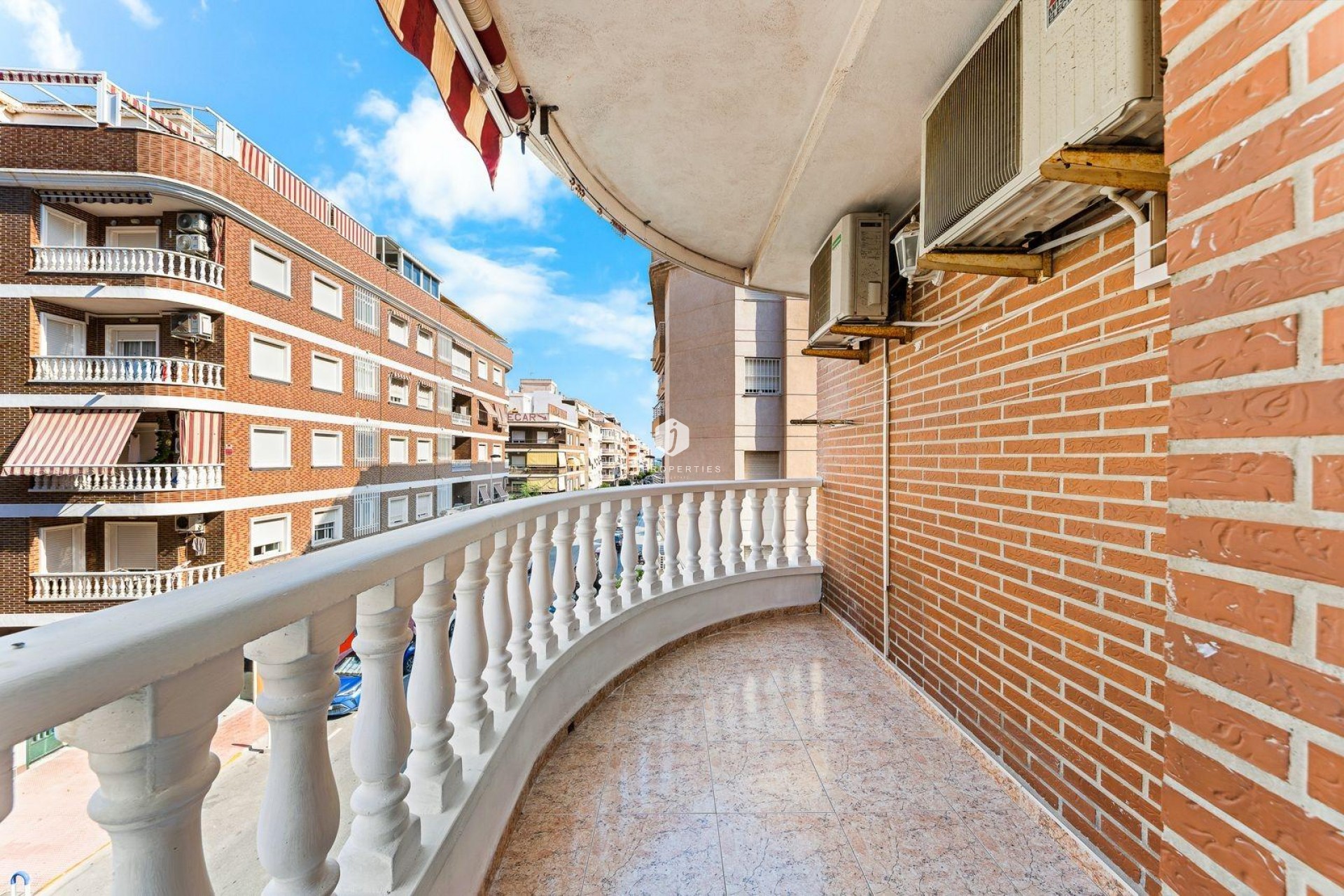 Aus zweiter Hand - Wohnung -
Torrevieja - Centro