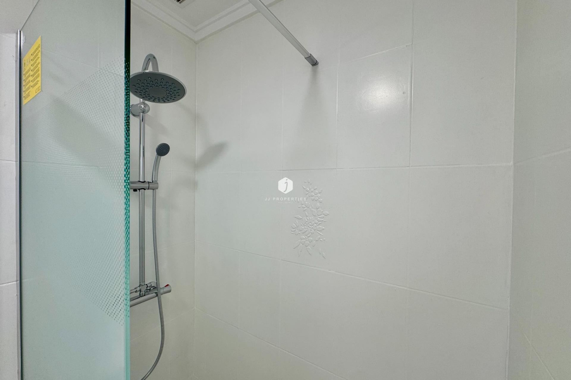 Aus zweiter Hand - Wohnung -
Torrevieja - Centro
