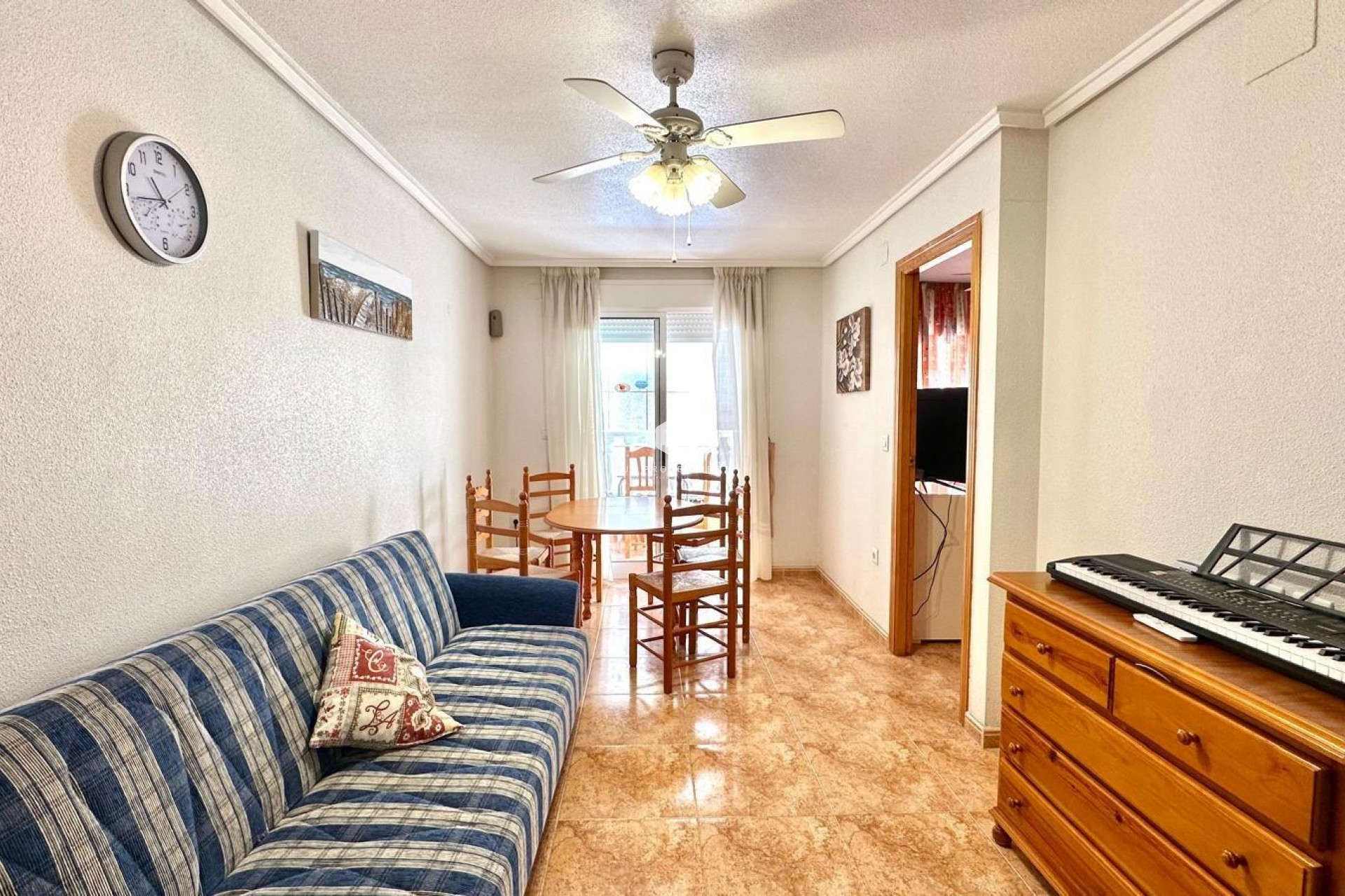Aus zweiter Hand - Wohnung -
Torrevieja - Centro