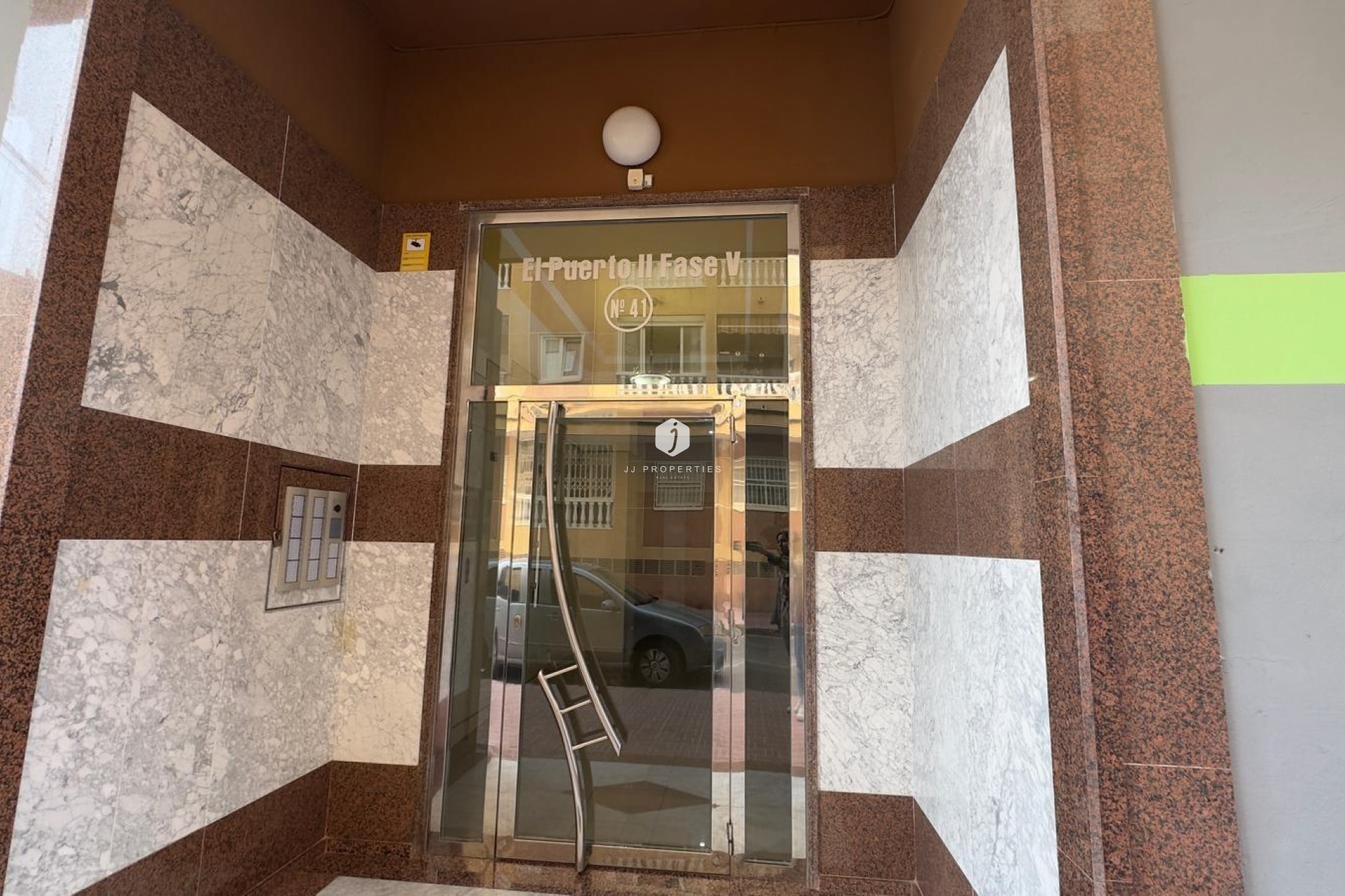 Aus zweiter Hand - Wohnung -
Torrevieja - Centro