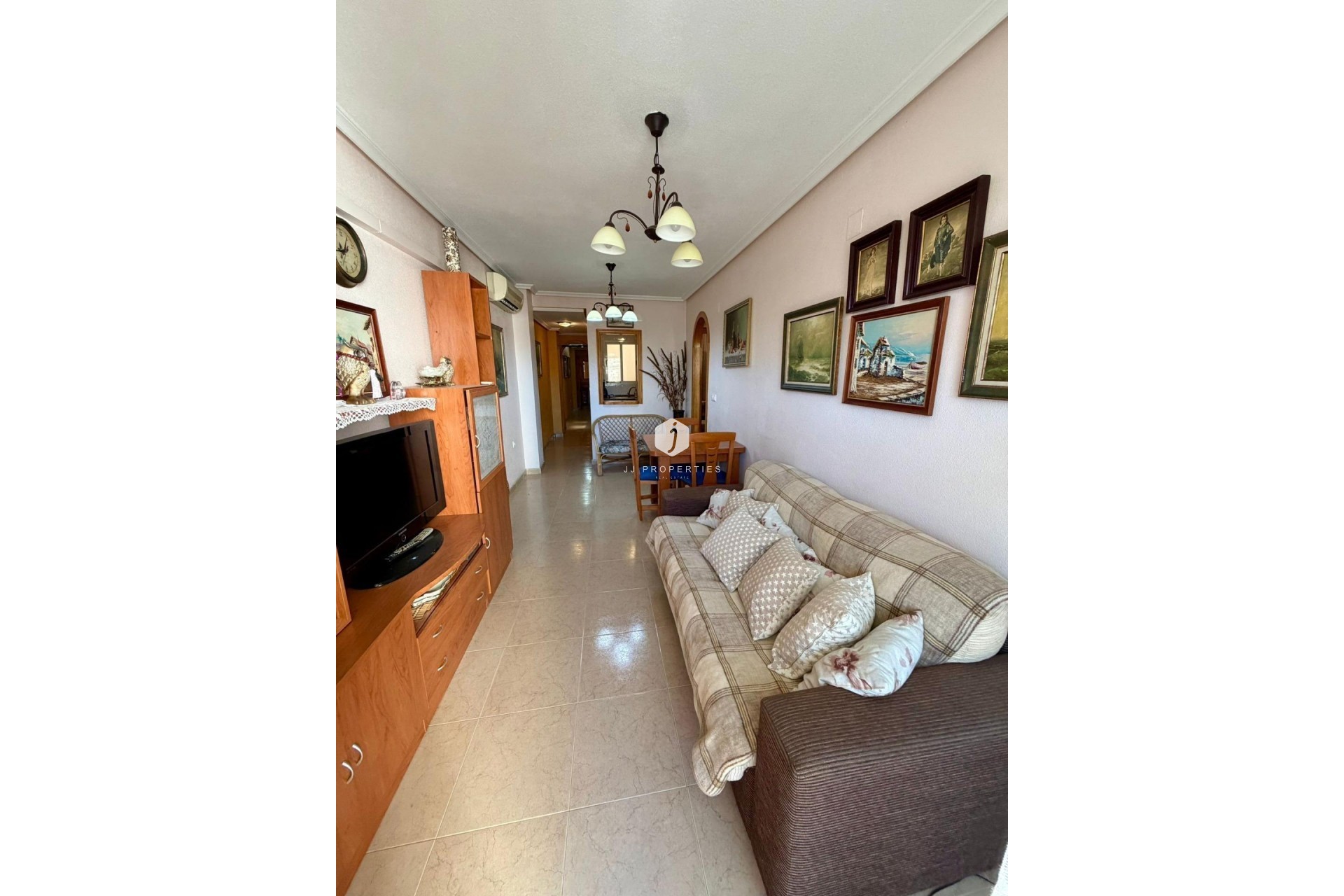 Aus zweiter Hand - Wohnung -
Torrevieja - Centro