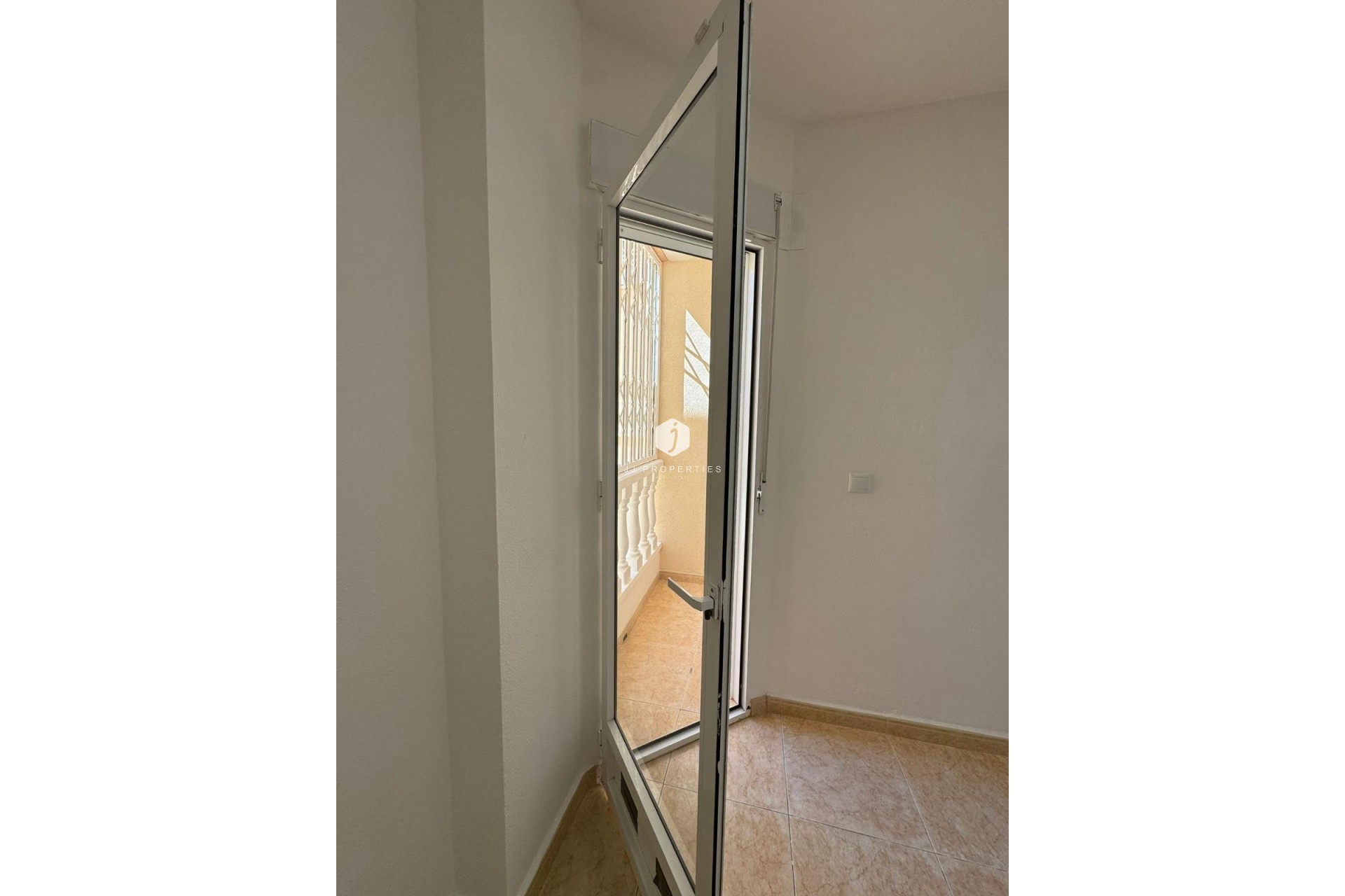 Aus zweiter Hand - Wohnung -
Torrevieja - Centro