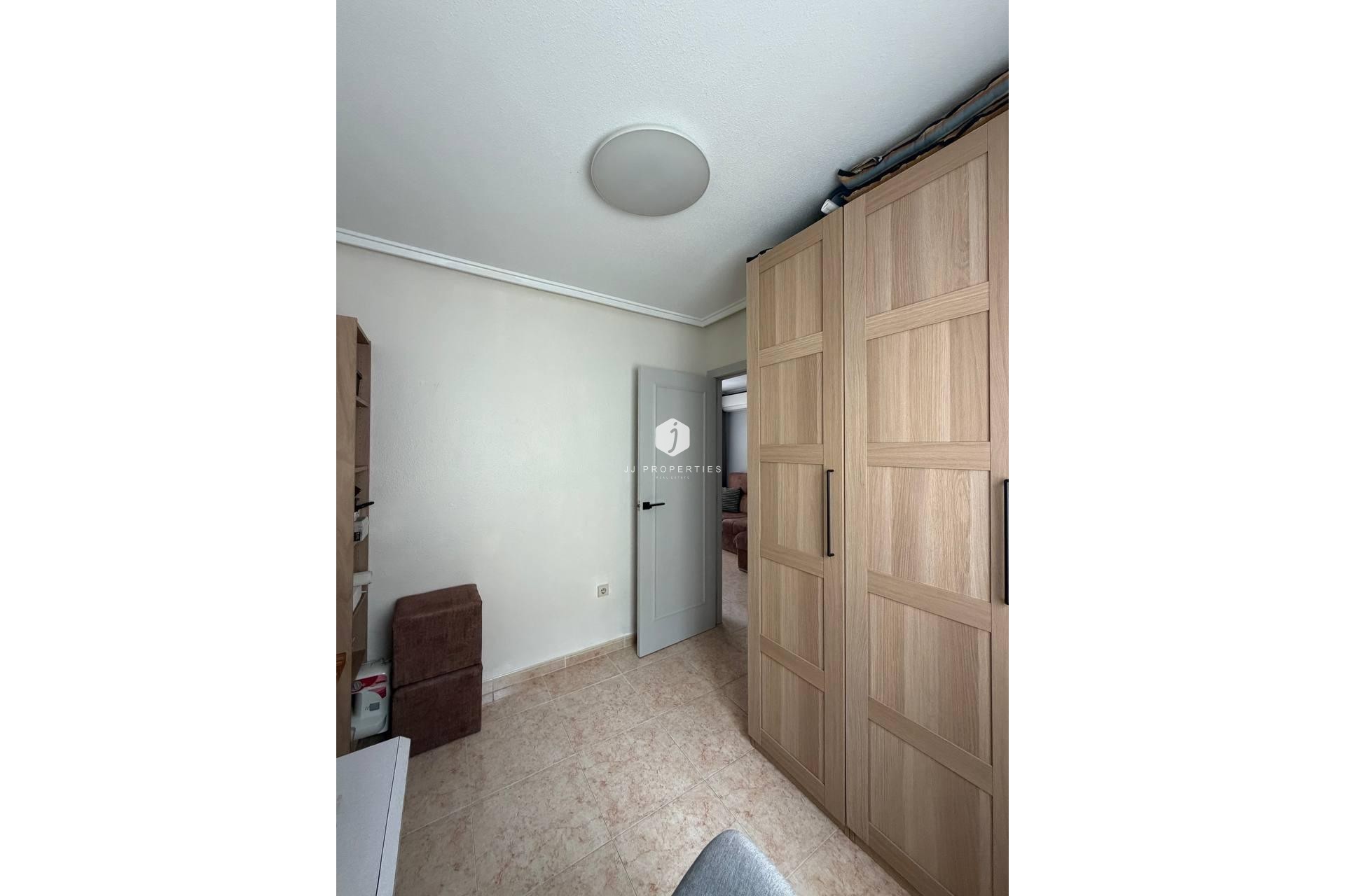 Aus zweiter Hand - Wohnung -
Torrevieja - Centro