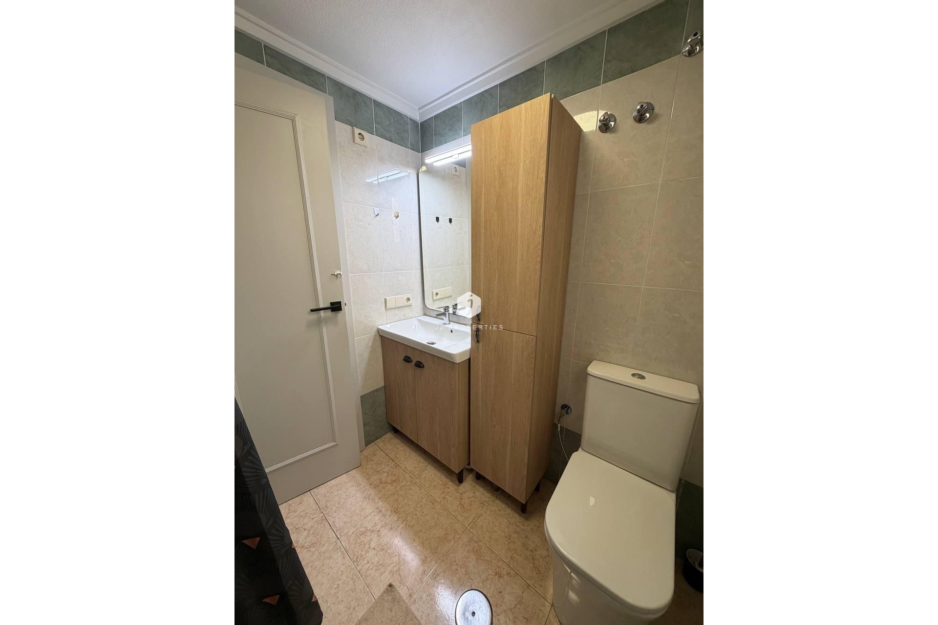 Aus zweiter Hand - Wohnung -
Torrevieja - Centro