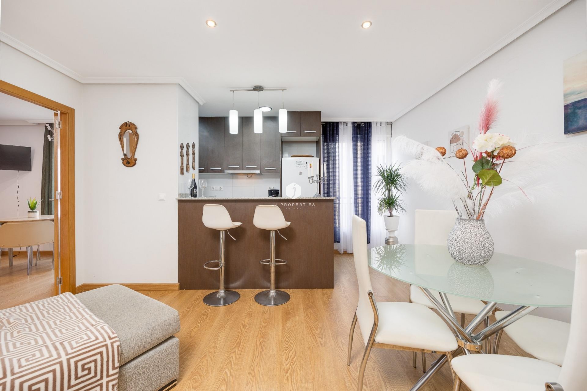 Aus zweiter Hand - Wohnung -
Torrevieja - Centro