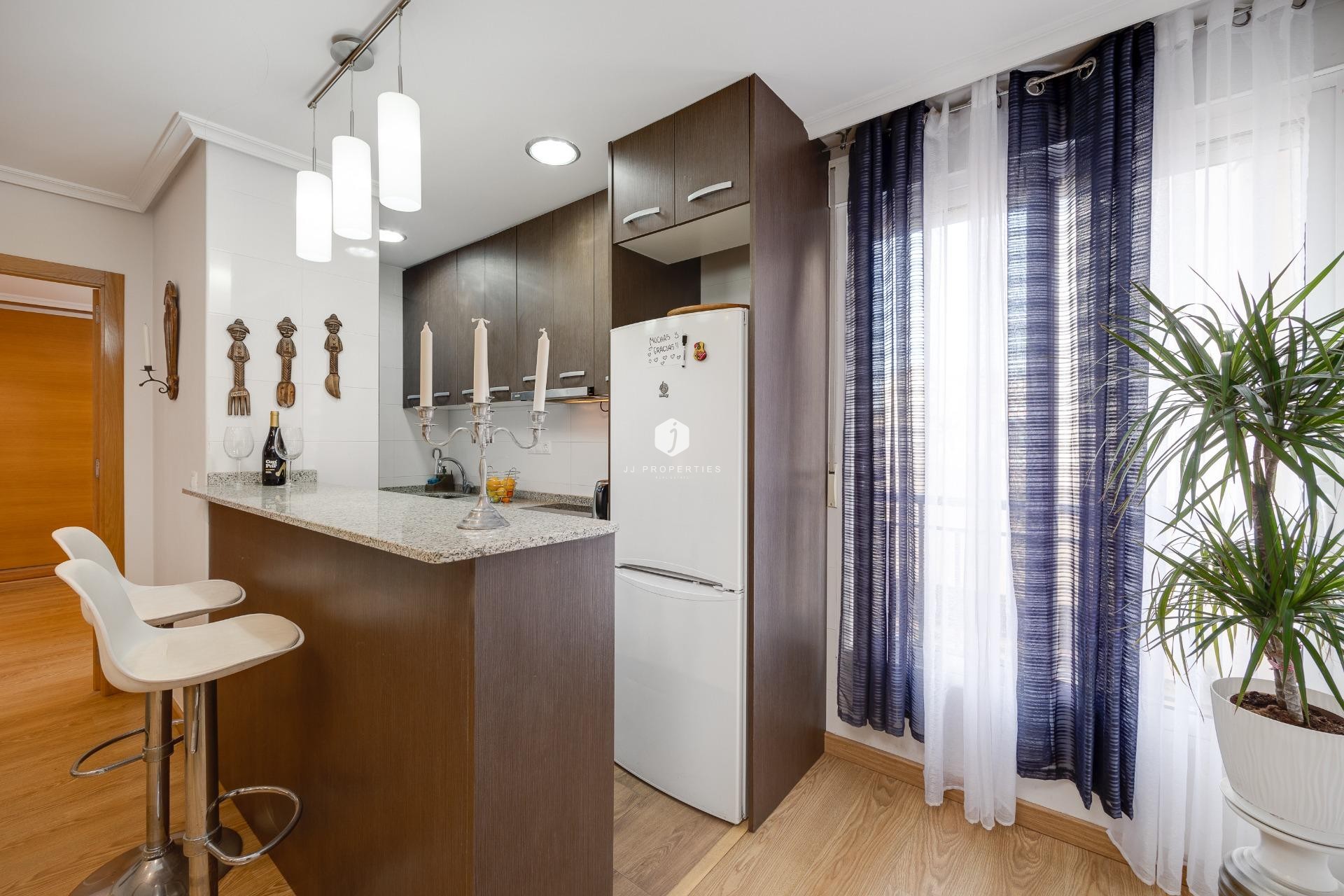 Aus zweiter Hand - Wohnung -
Torrevieja - Centro