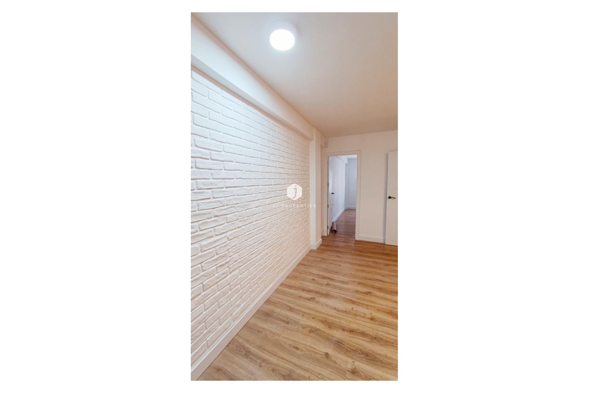 Aus zweiter Hand - Wohnung -
Torrevieja - Centro