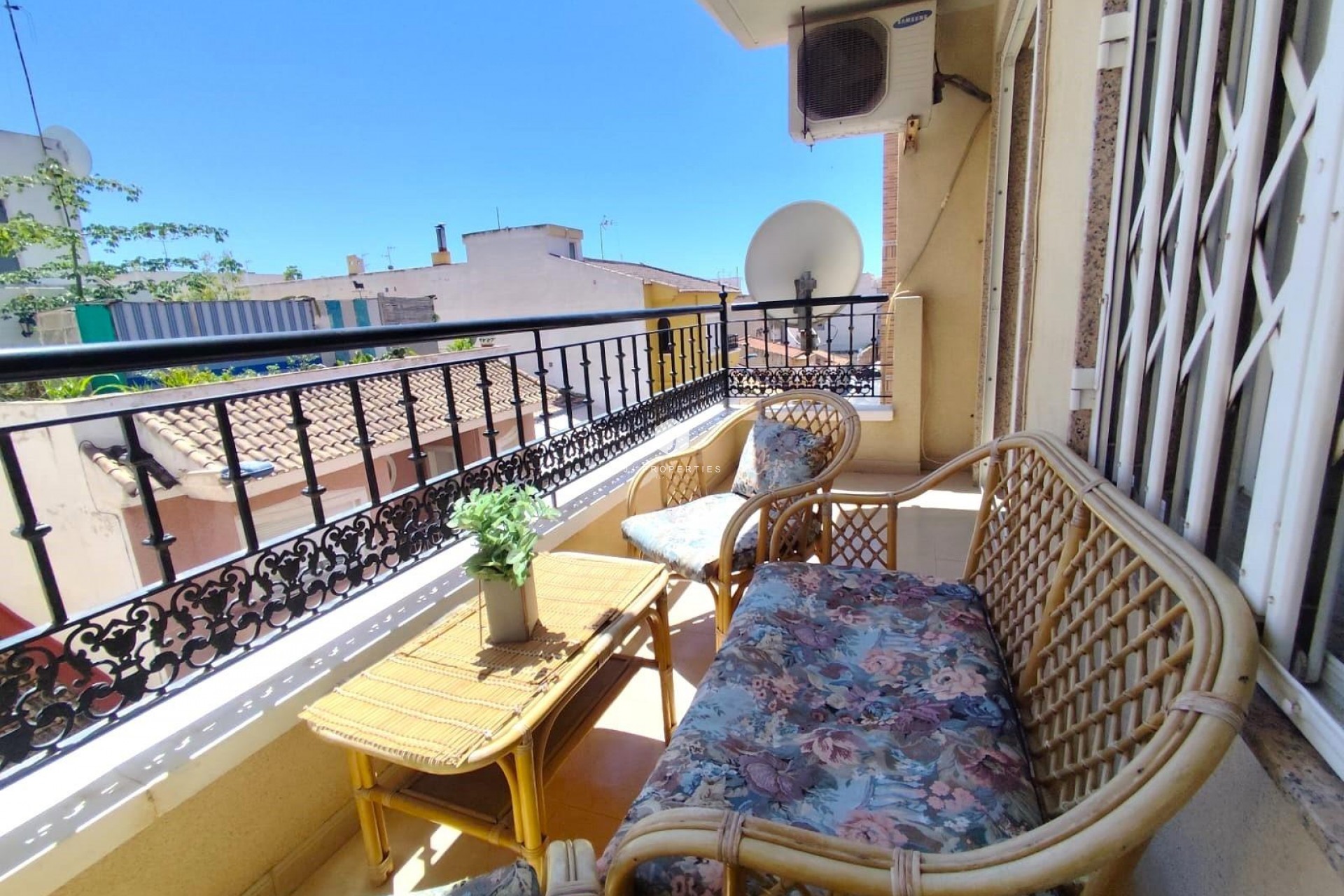 Aus zweiter Hand - Wohnung -
Torrevieja - Centro