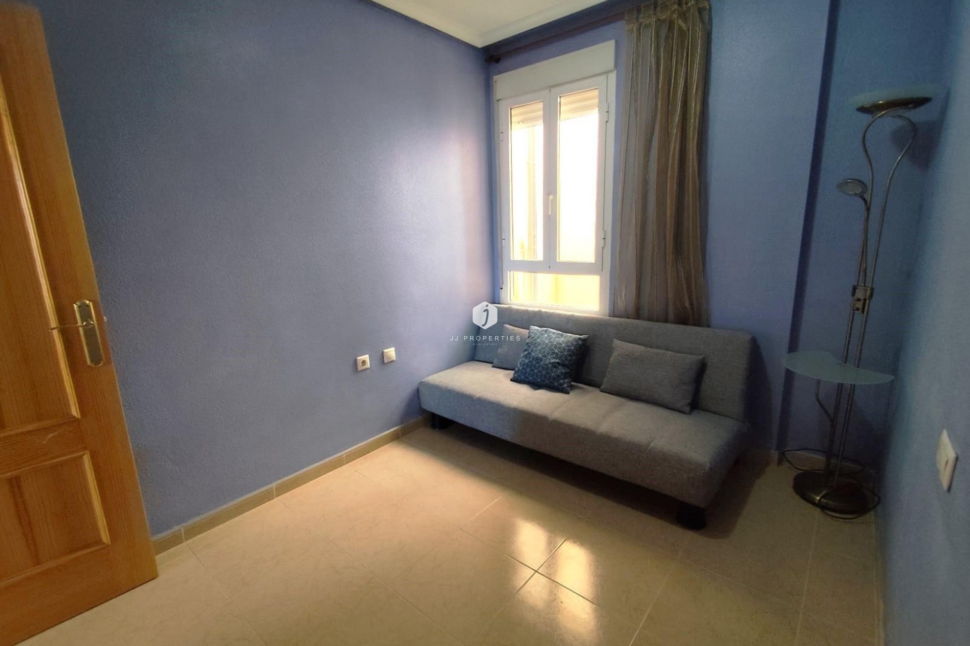Aus zweiter Hand - Wohnung -
Torrevieja - Centro
