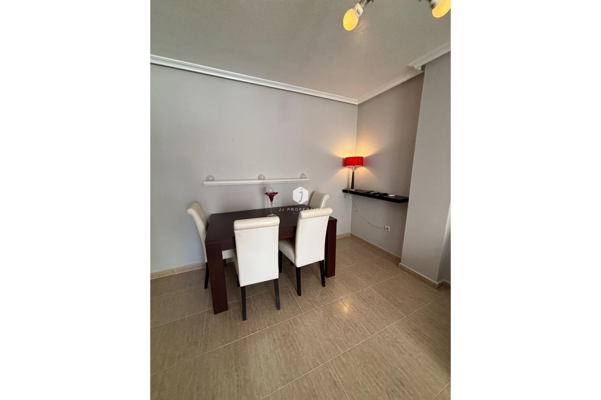 Aus zweiter Hand - Wohnung -
Torrevieja - Centro