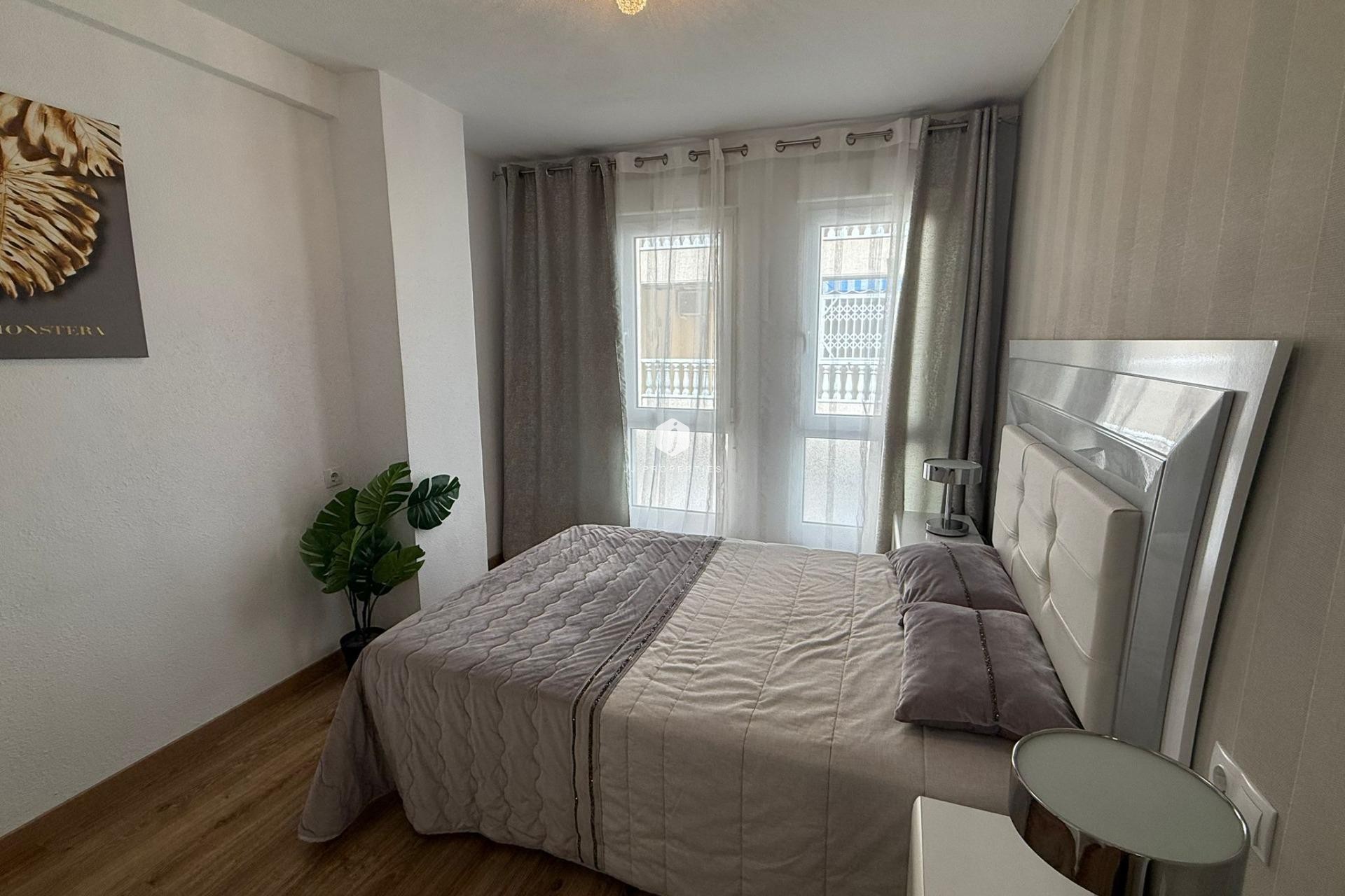 Aus zweiter Hand - Wohnung -
Torrevieja - Centro