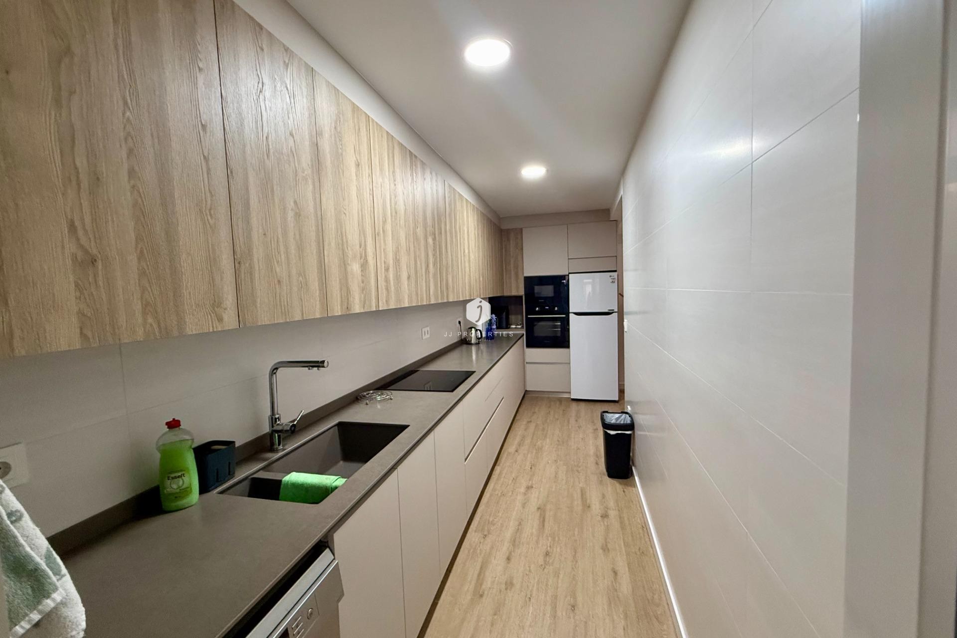 Aus zweiter Hand - Wohnung -
Torrevieja - Centro
