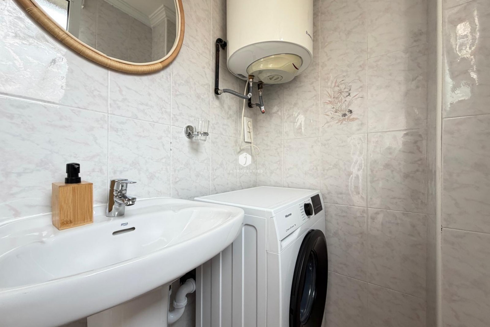 Aus zweiter Hand - Wohnung -
Torrevieja - Centro