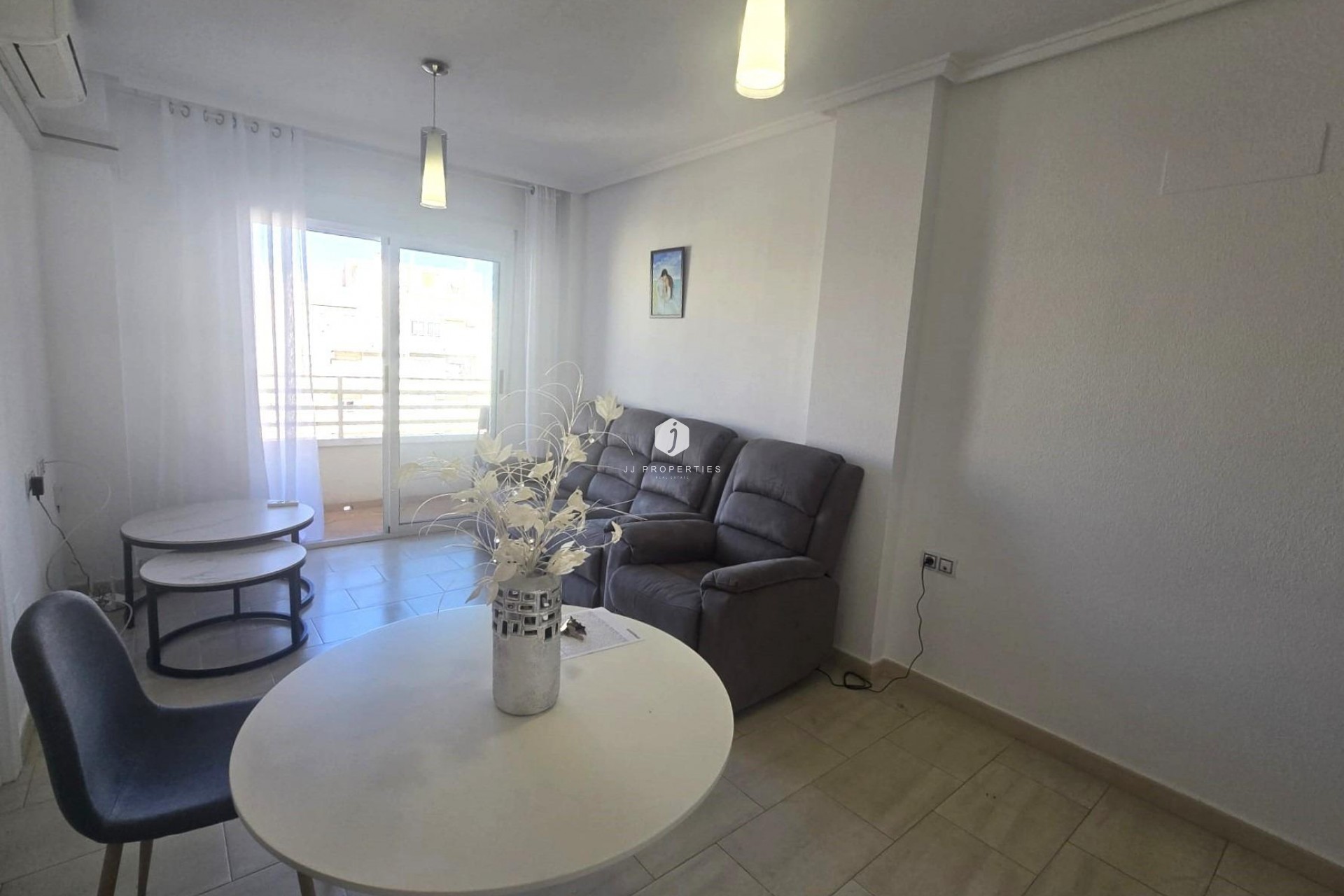 Aus zweiter Hand - Wohnung -
Torrevieja - Centro