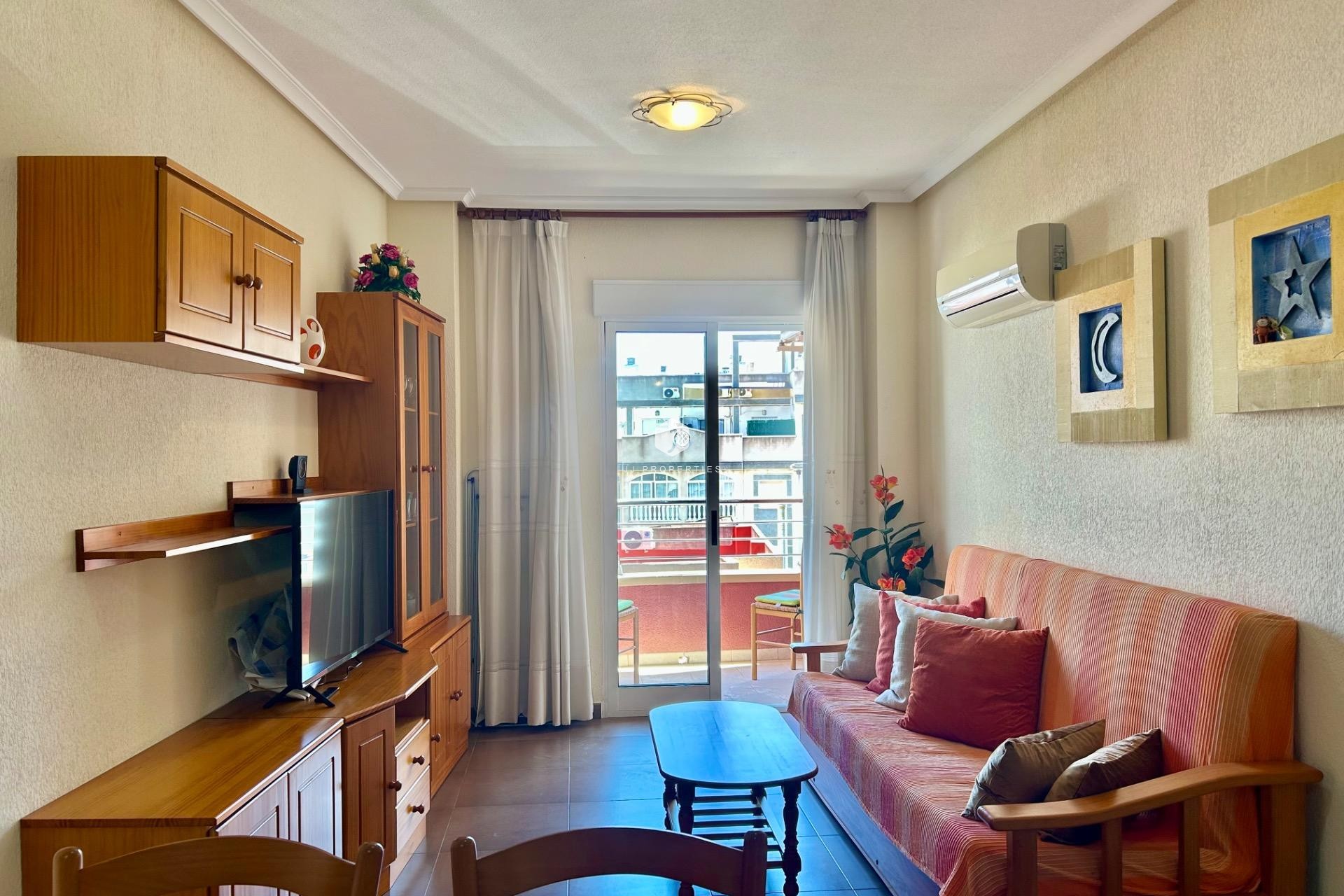 Aus zweiter Hand - Wohnung -
Torrevieja - Centro