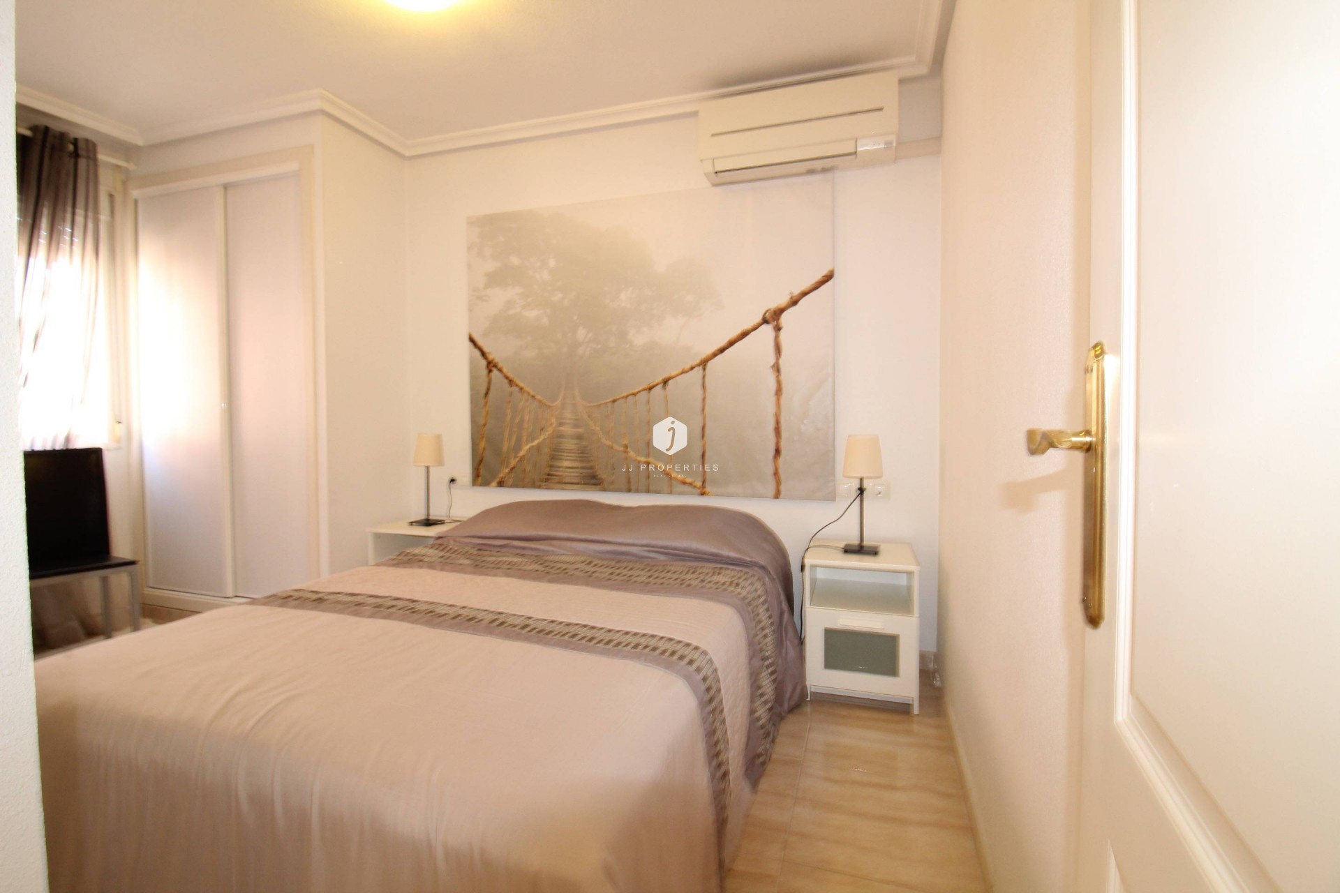 Aus zweiter Hand - Wohnung -
Torrevieja - Centro
