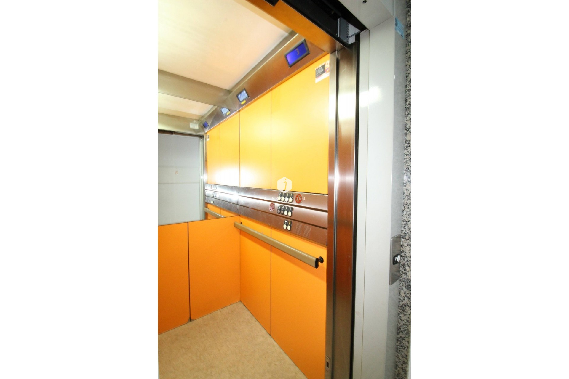 Aus zweiter Hand - Wohnung -
Torrevieja - Centro