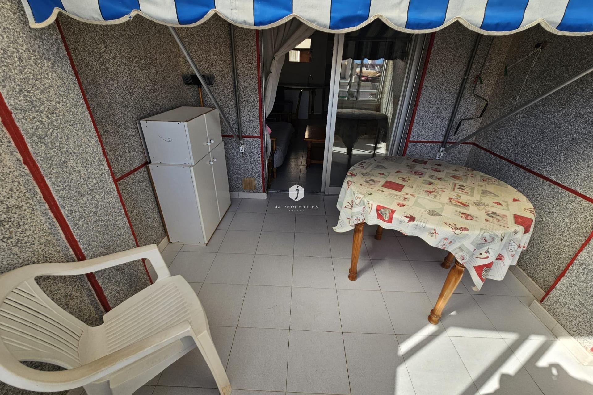 Aus zweiter Hand - Wohnung -
Torrevieja - Centro