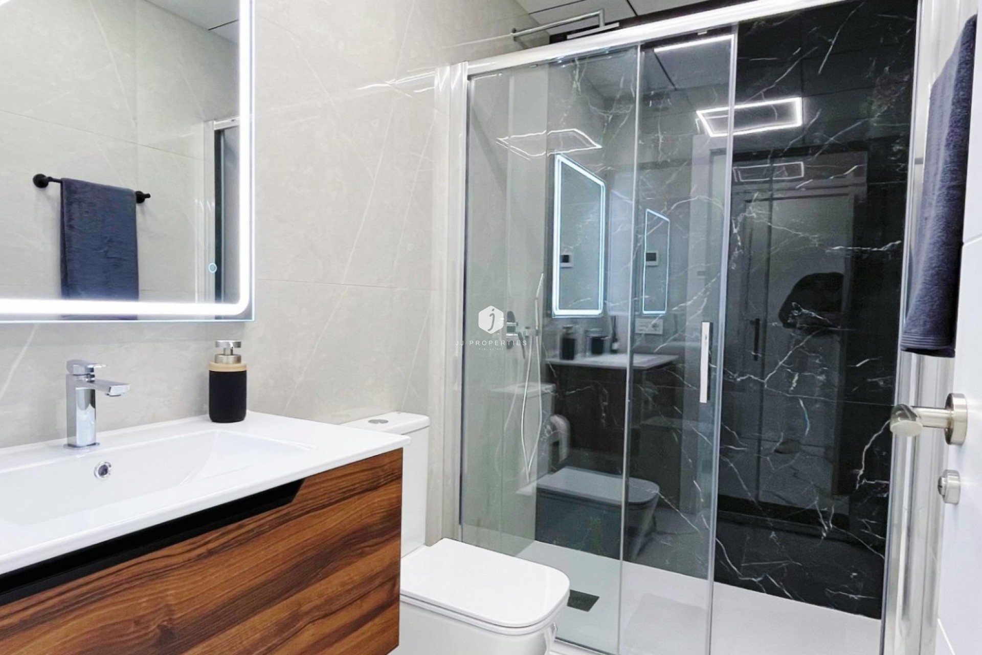 Aus zweiter Hand - Wohnung -
Torrevieja - Costa Blanca