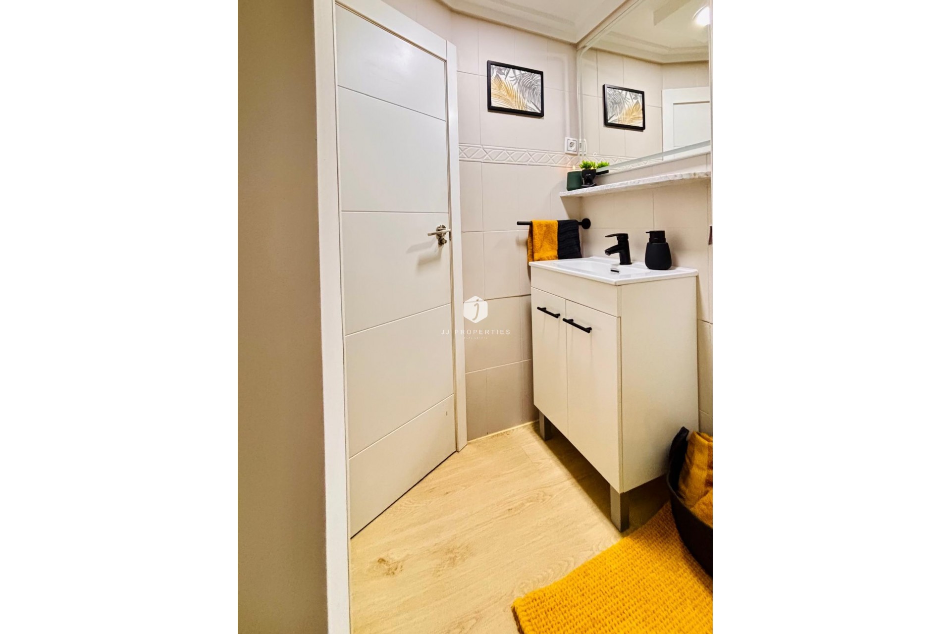 Aus zweiter Hand - Wohnung -
Torrevieja - Costa Blanca