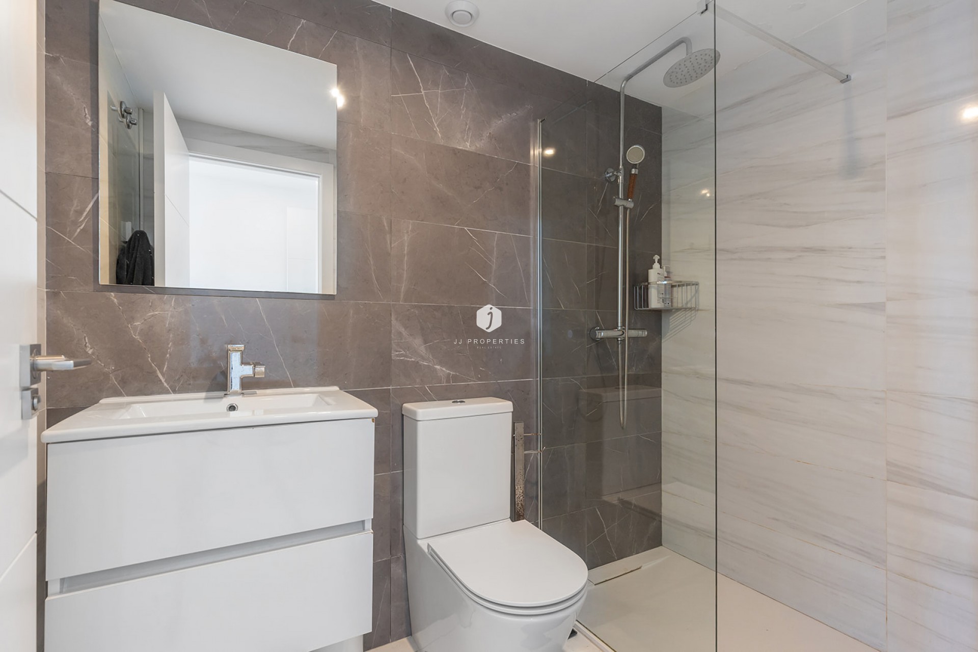 Aus zweiter Hand - Wohnung -
Torrevieja - Costa Blanca