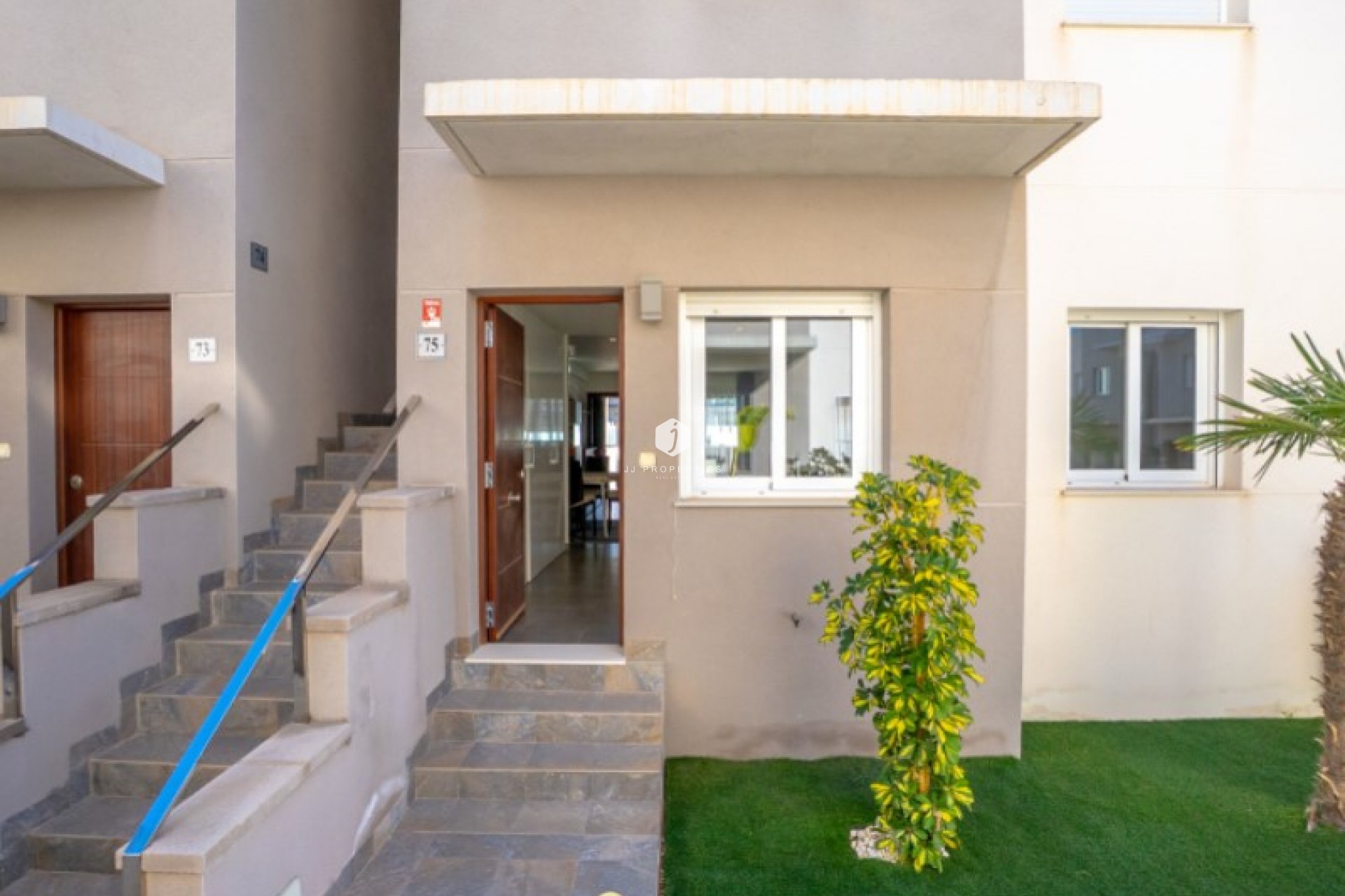 Aus zweiter Hand - Wohnung -
Torrevieja - Costa Blanca