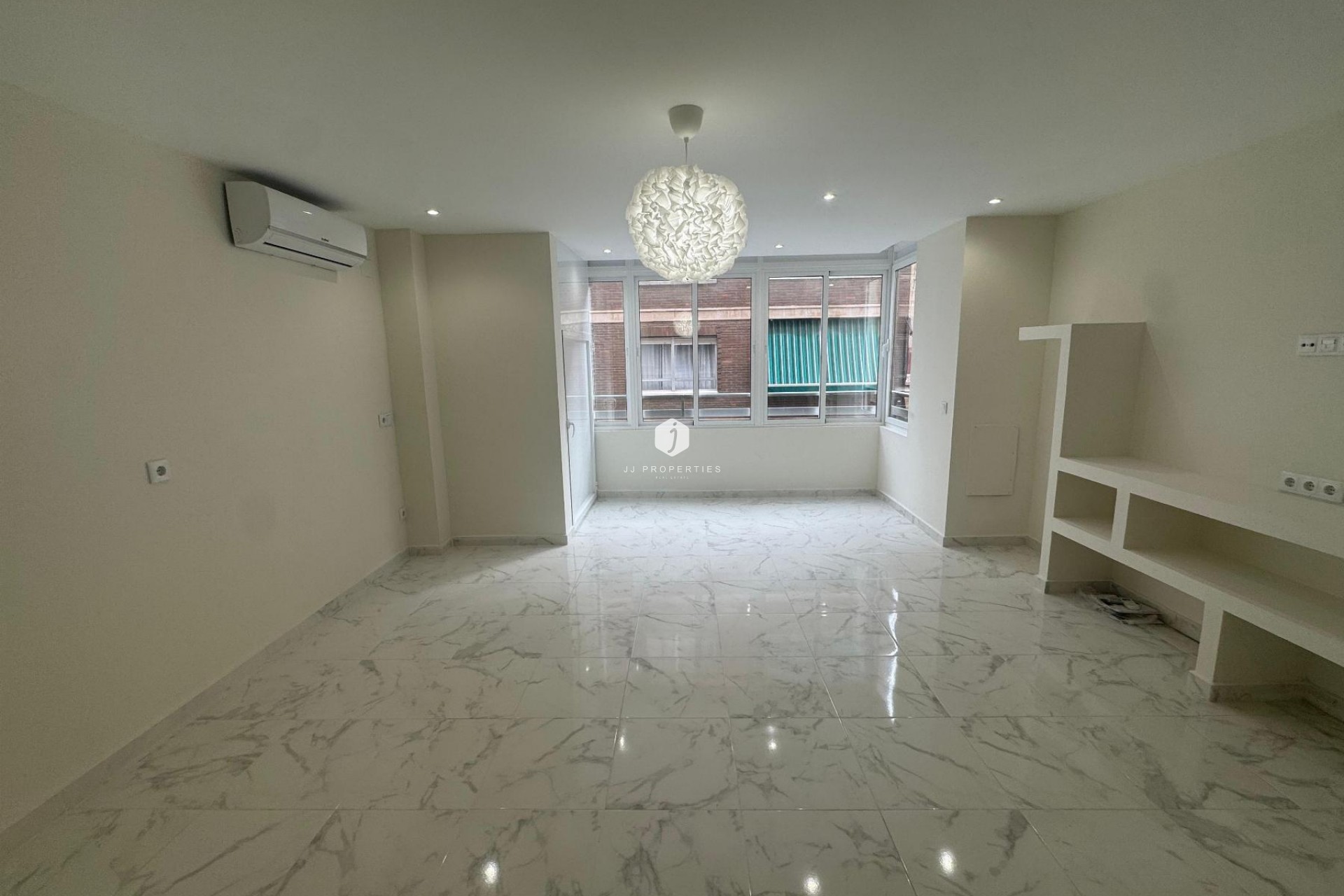Aus zweiter Hand - Wohnung -
Torrevieja - Costa Blanca
