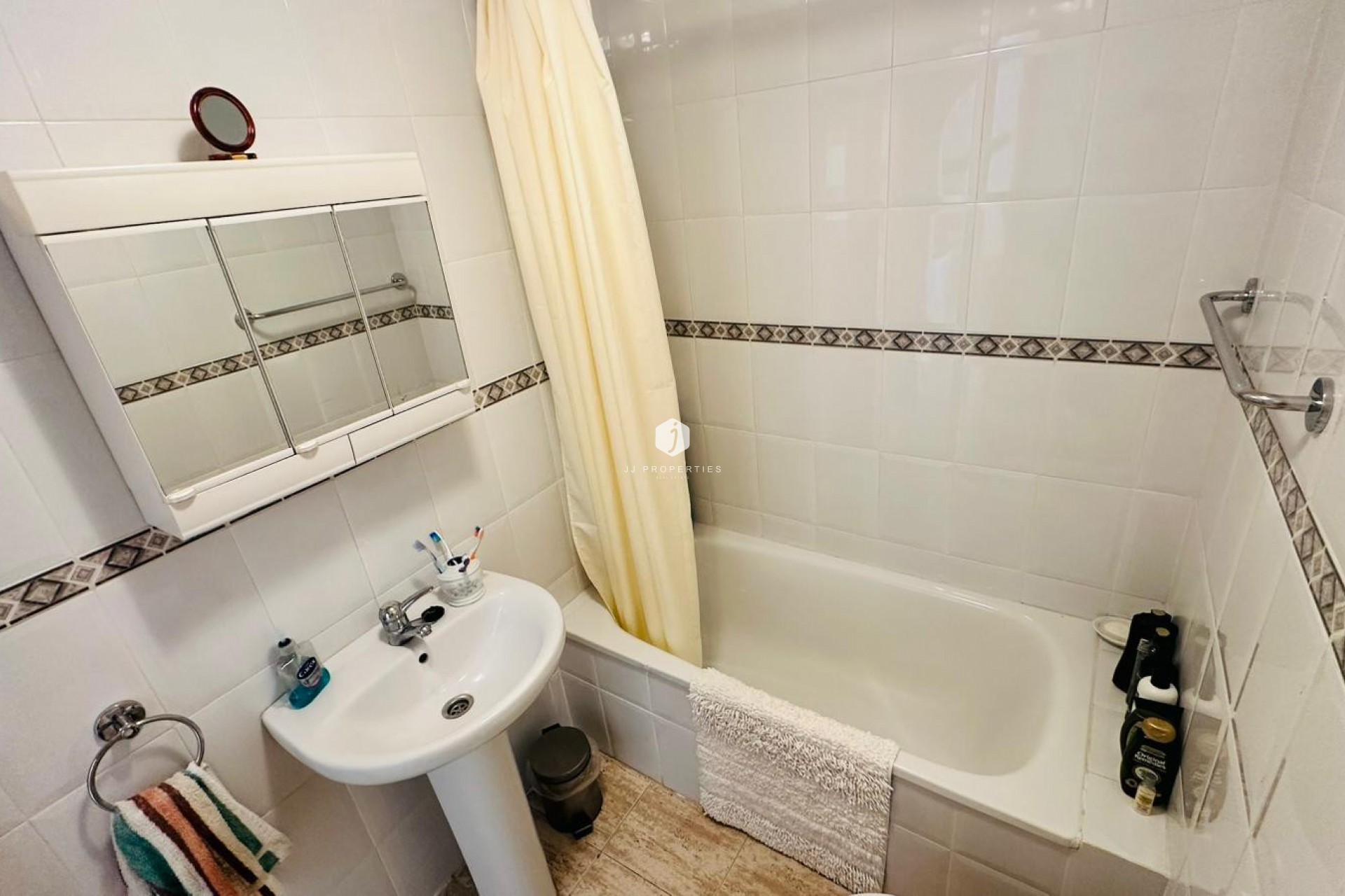 Aus zweiter Hand - Wohnung -
Torrevieja - Costa Blanca