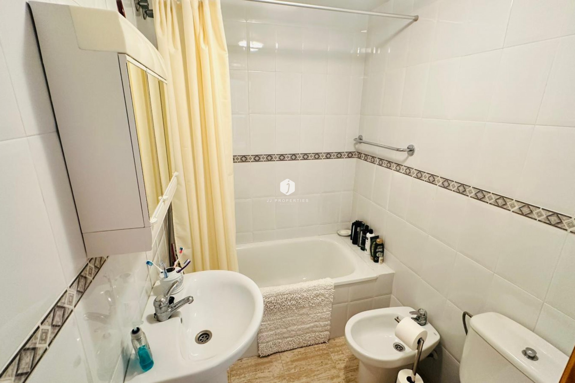 Aus zweiter Hand - Wohnung -
Torrevieja - Costa Blanca