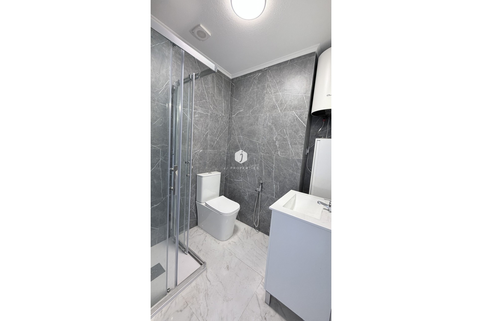 Aus zweiter Hand - Wohnung -
Torrevieja - Costa Blanca