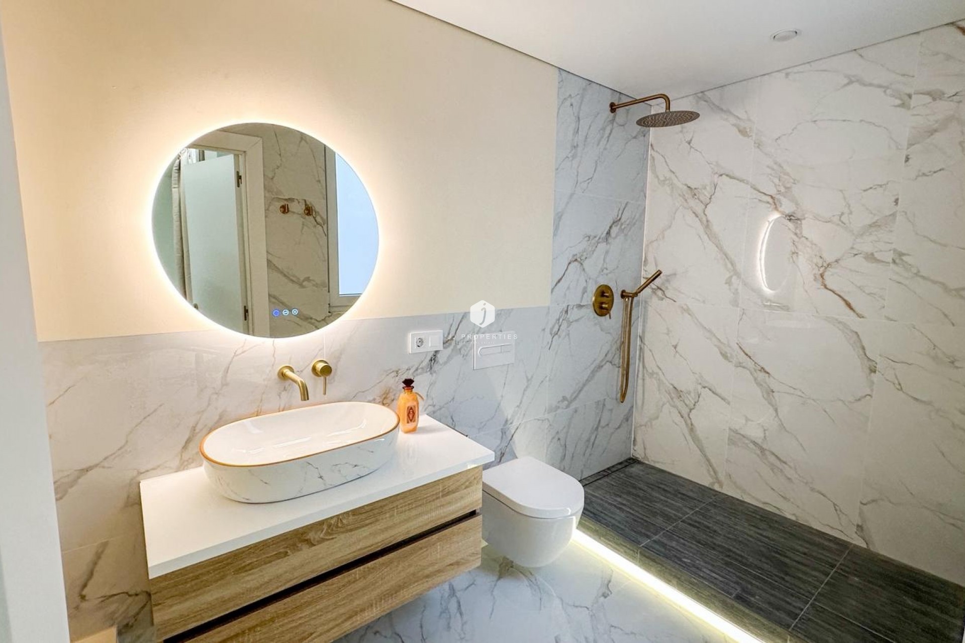 Aus zweiter Hand - Wohnung -
Torrevieja - Costa Blanca