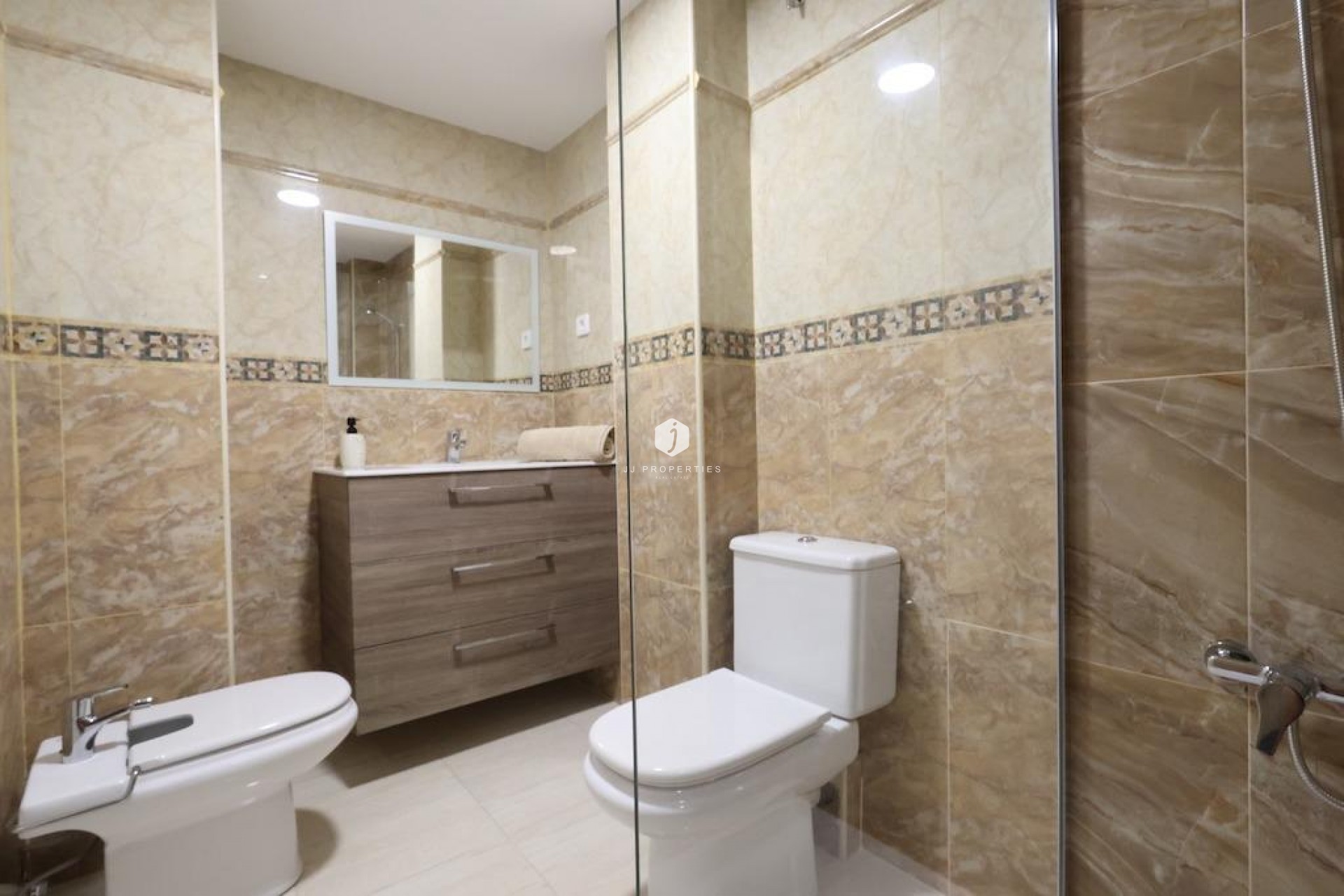 Aus zweiter Hand - Wohnung -
Torrevieja - Costa Blanca