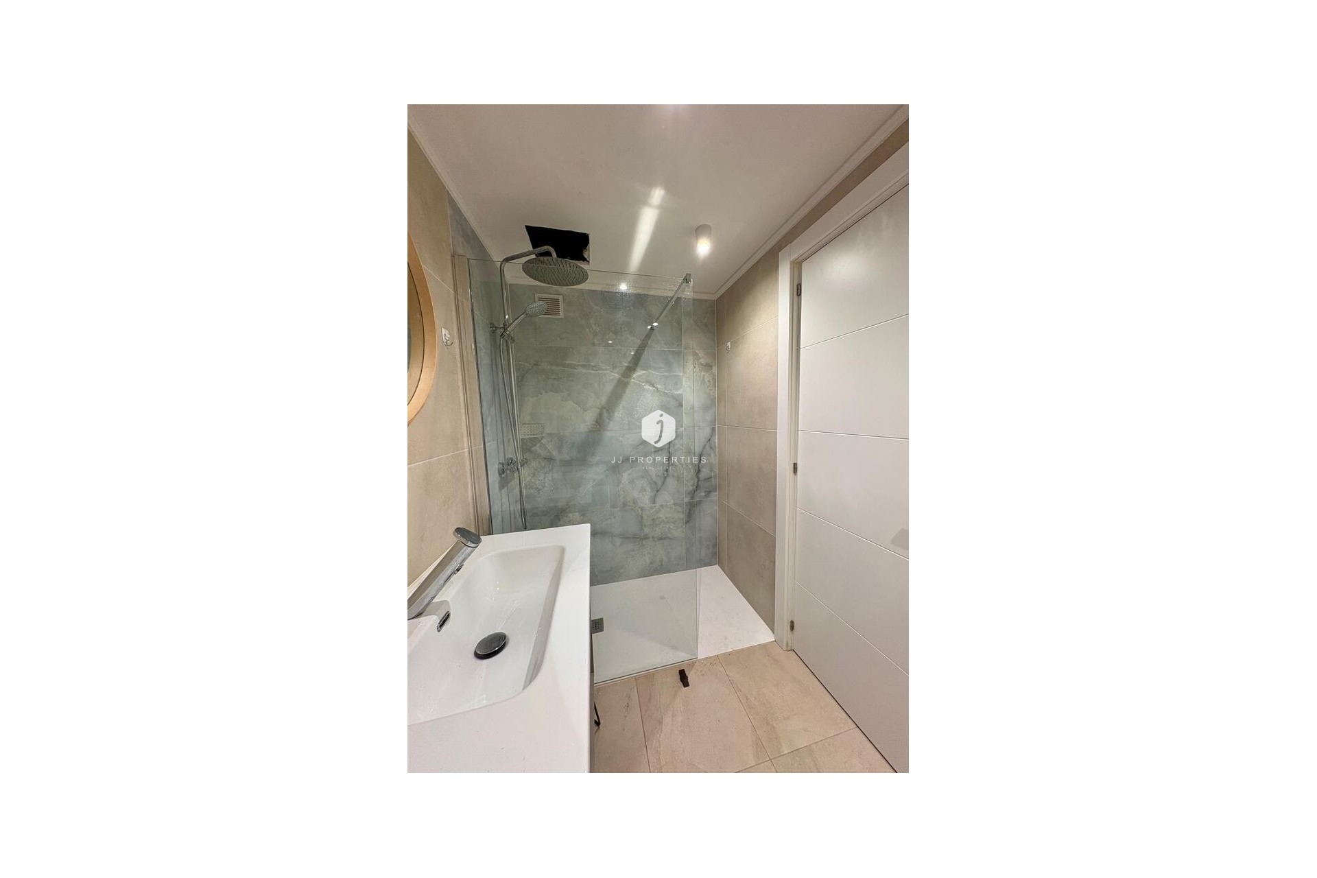 Aus zweiter Hand - Wohnung -
Torrevieja - Costa Blanca