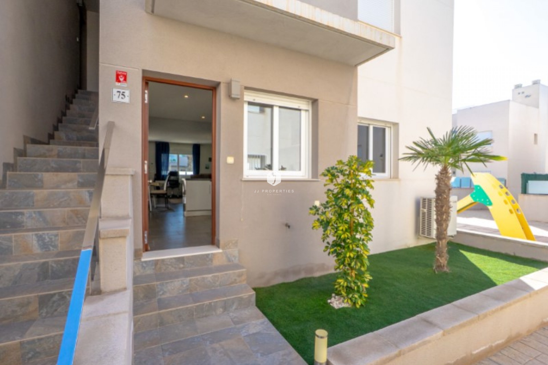 Aus zweiter Hand - Wohnung -
Torrevieja - Costa Blanca