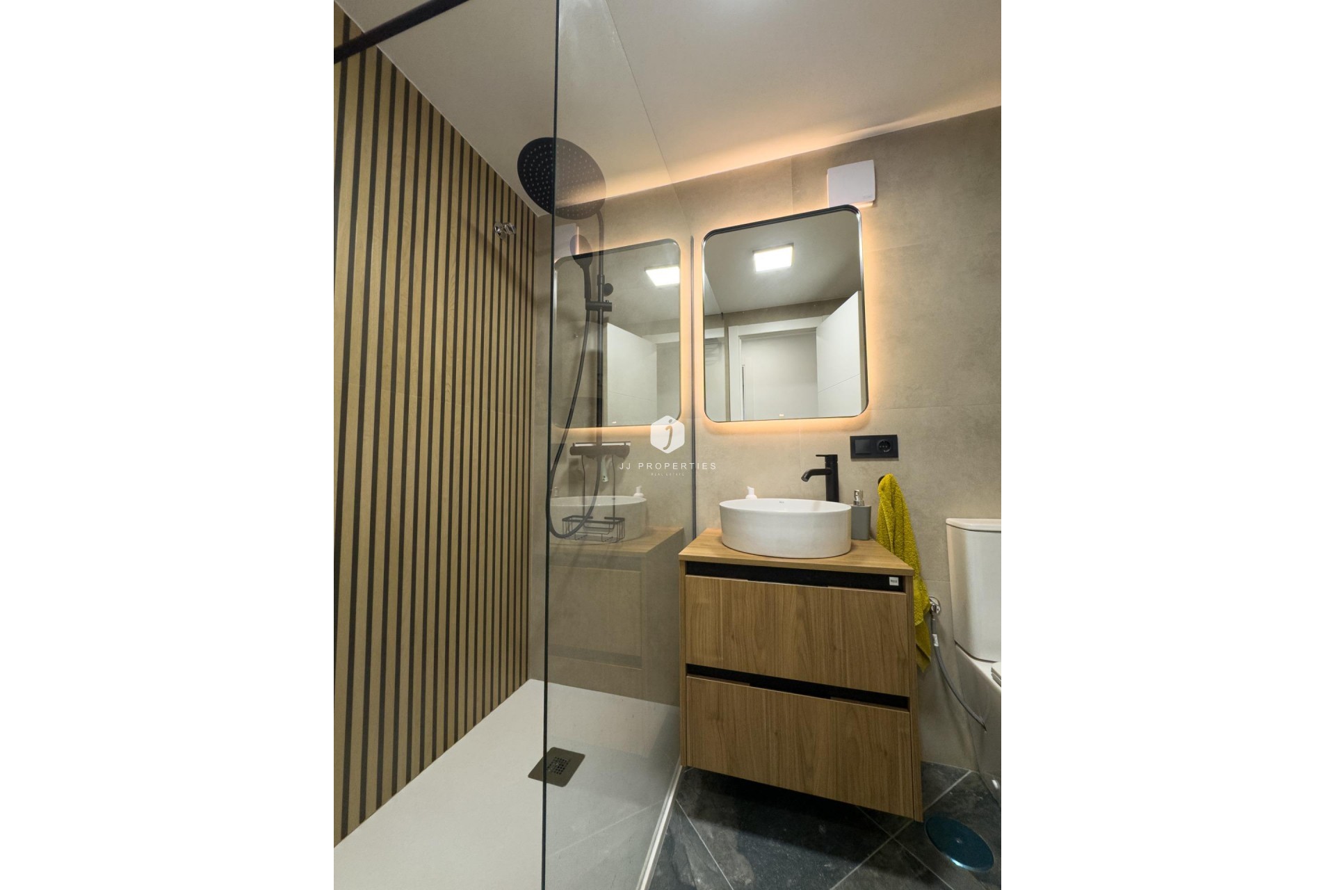 Aus zweiter Hand - Wohnung -
Torrevieja - Curva Del Palangre