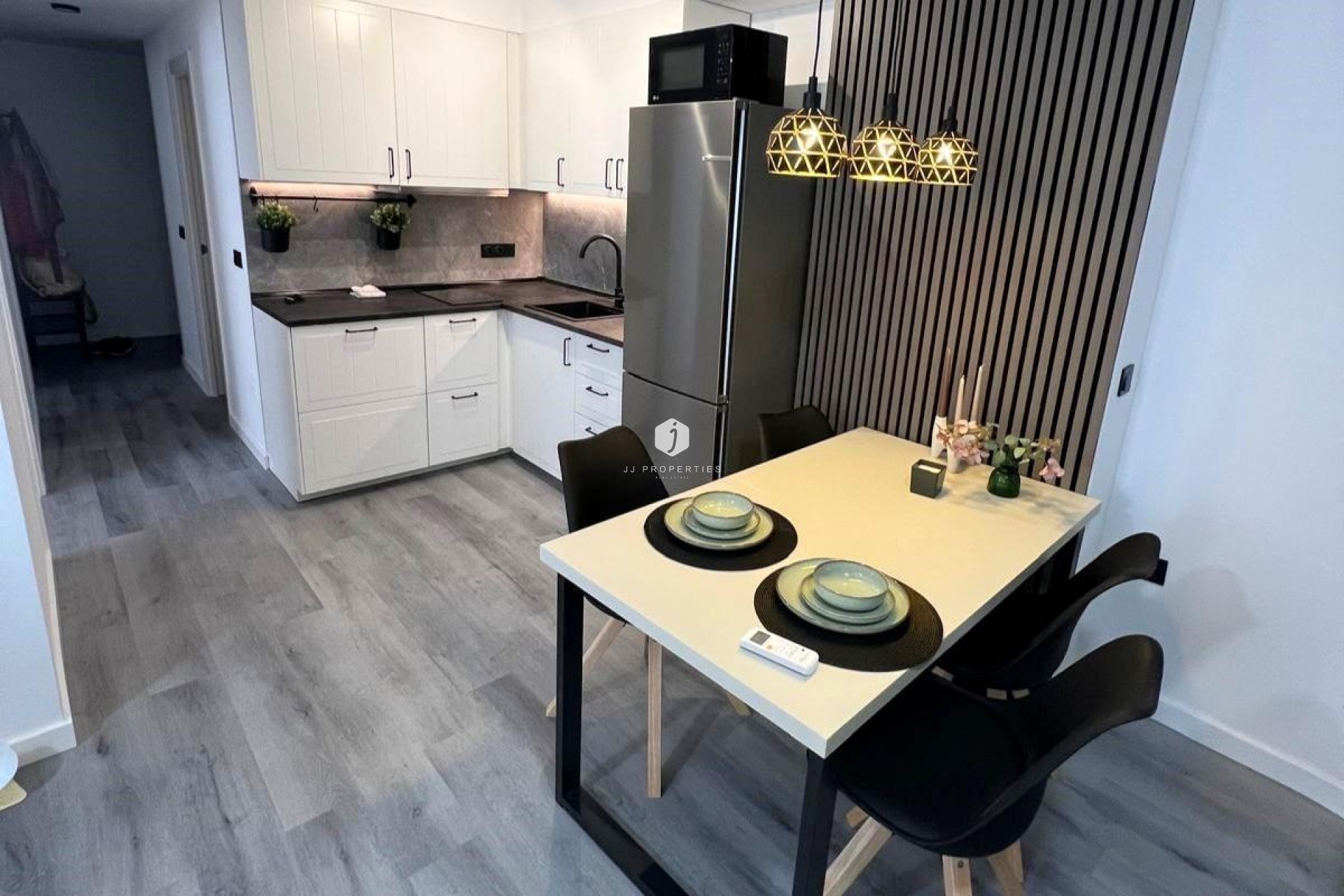 Aus zweiter Hand - Wohnung -
Torrevieja - Curva Del Palangre