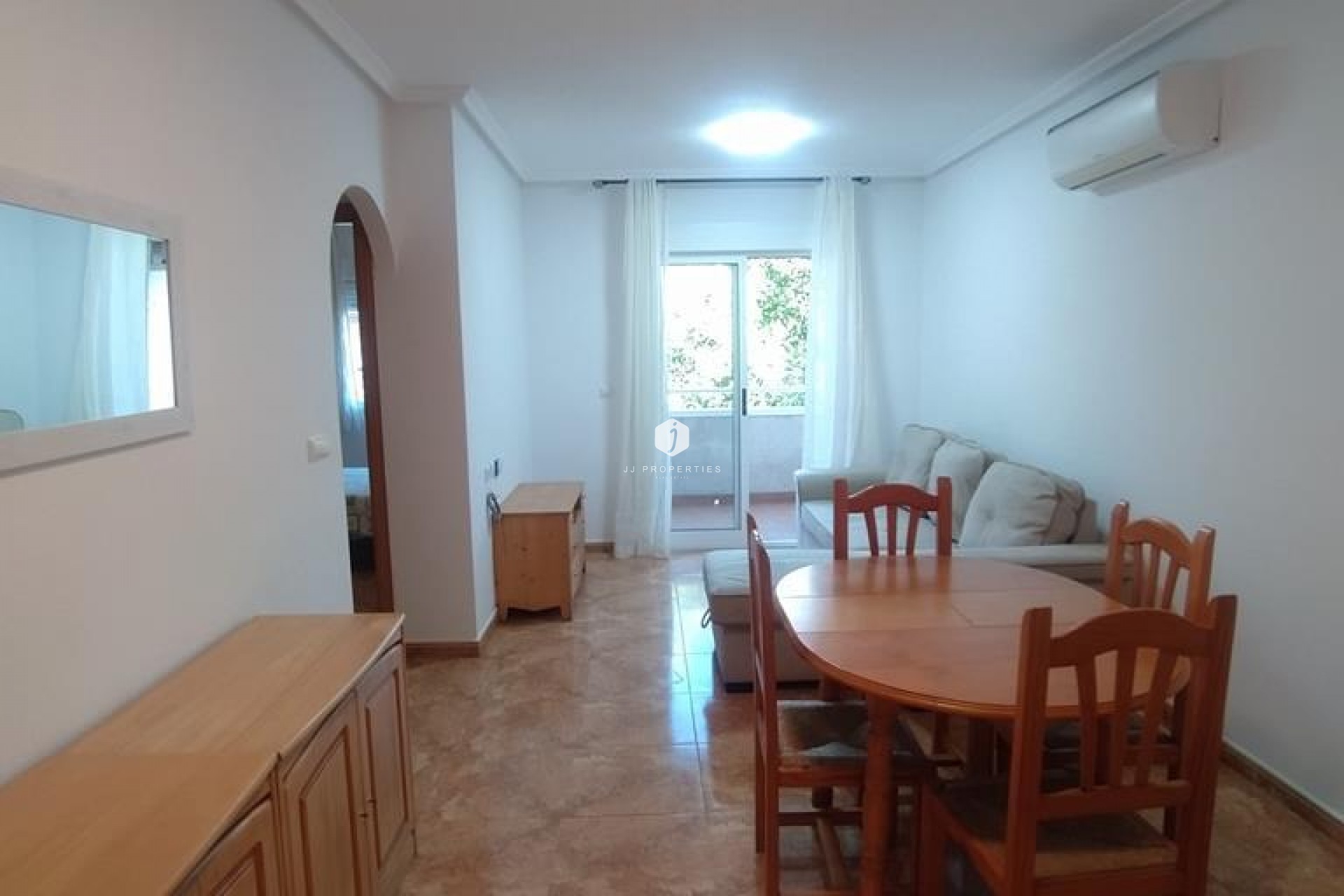 Aus zweiter Hand - Wohnung -
Torrevieja - El molino