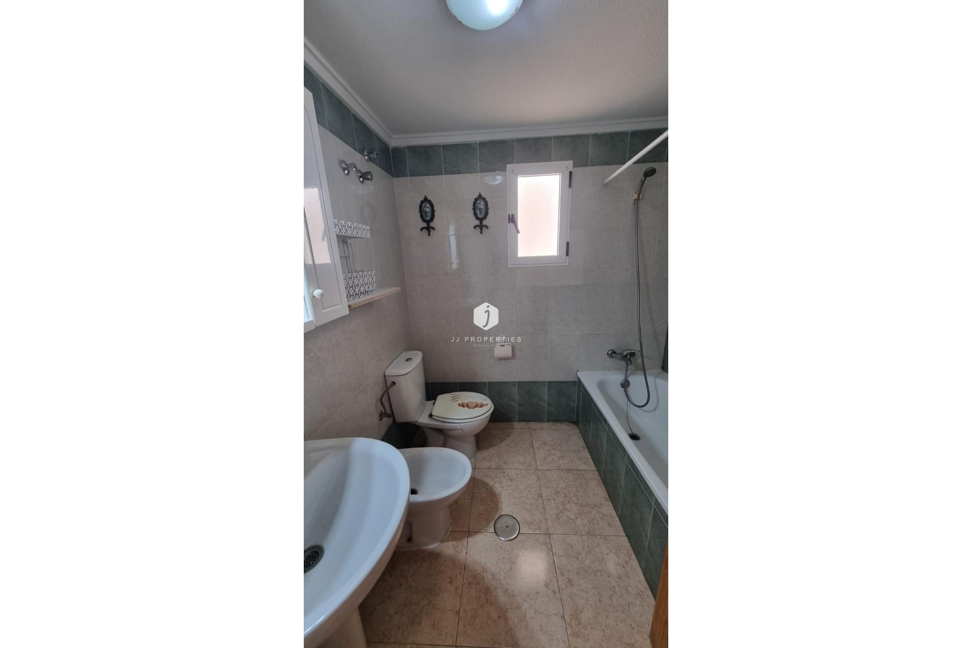 Aus zweiter Hand - Wohnung -
Torrevieja - El molino