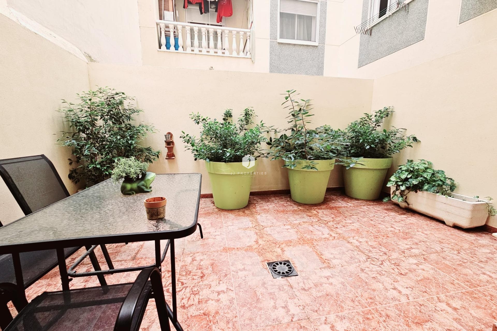 Aus zweiter Hand - Wohnung -
Torrevieja - Estacion de autobuses