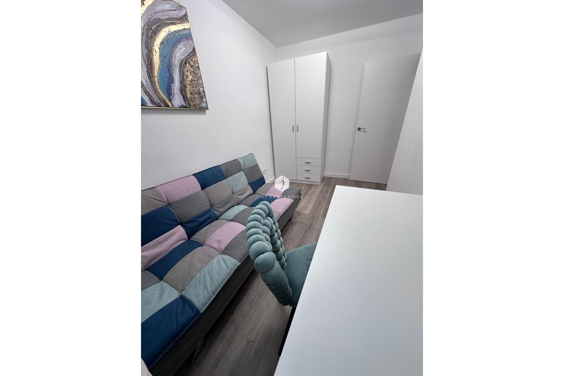 Aus zweiter Hand - Wohnung -
Torrevieja - Estacion de autobuses