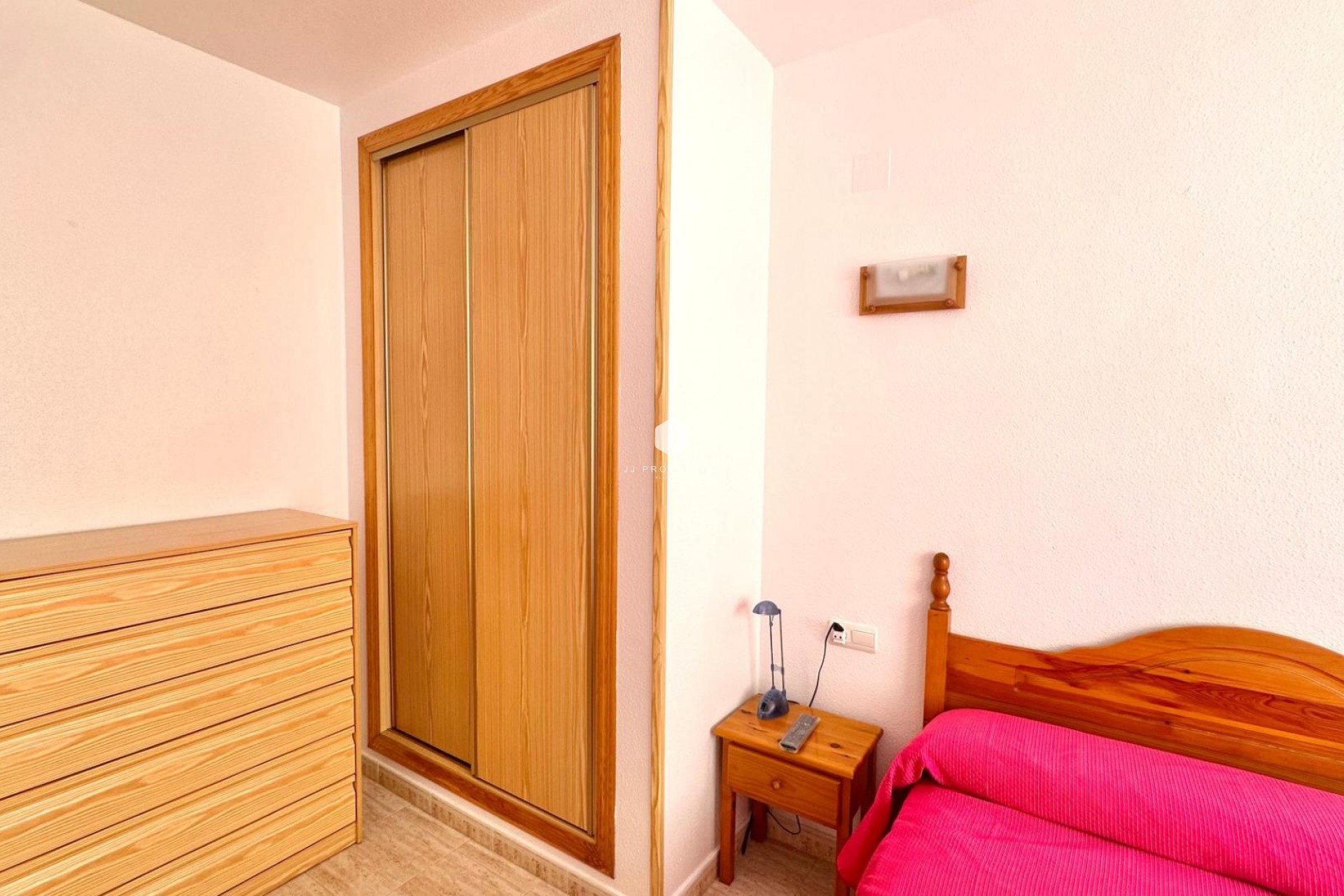 Aus zweiter Hand - Wohnung -
Torrevieja - Estacion de autobuses