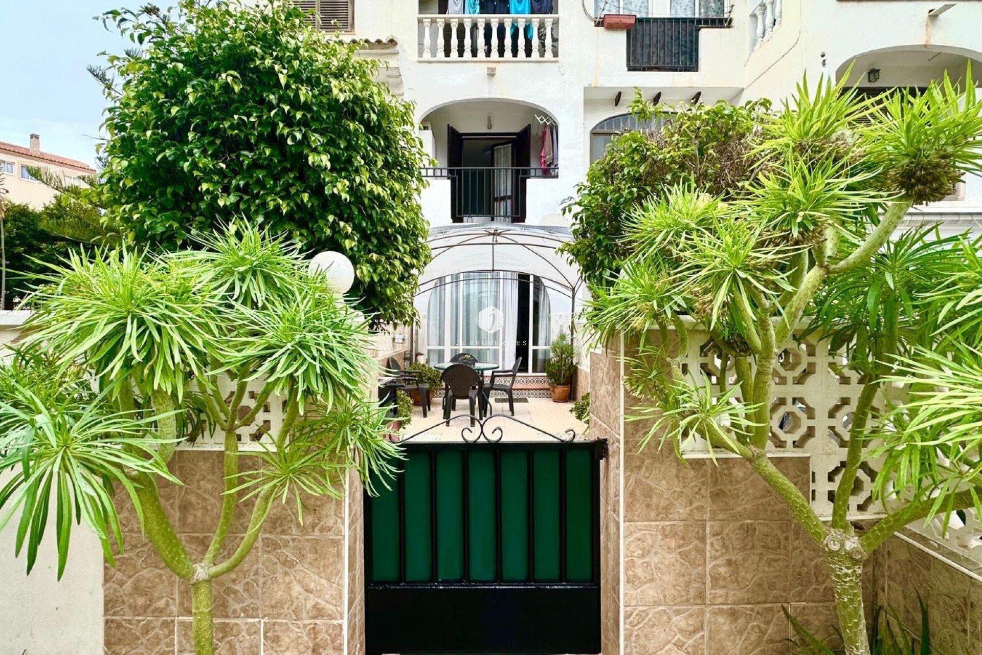 Aus zweiter Hand - Wohnung -
Torrevieja - Estacion de autobuses