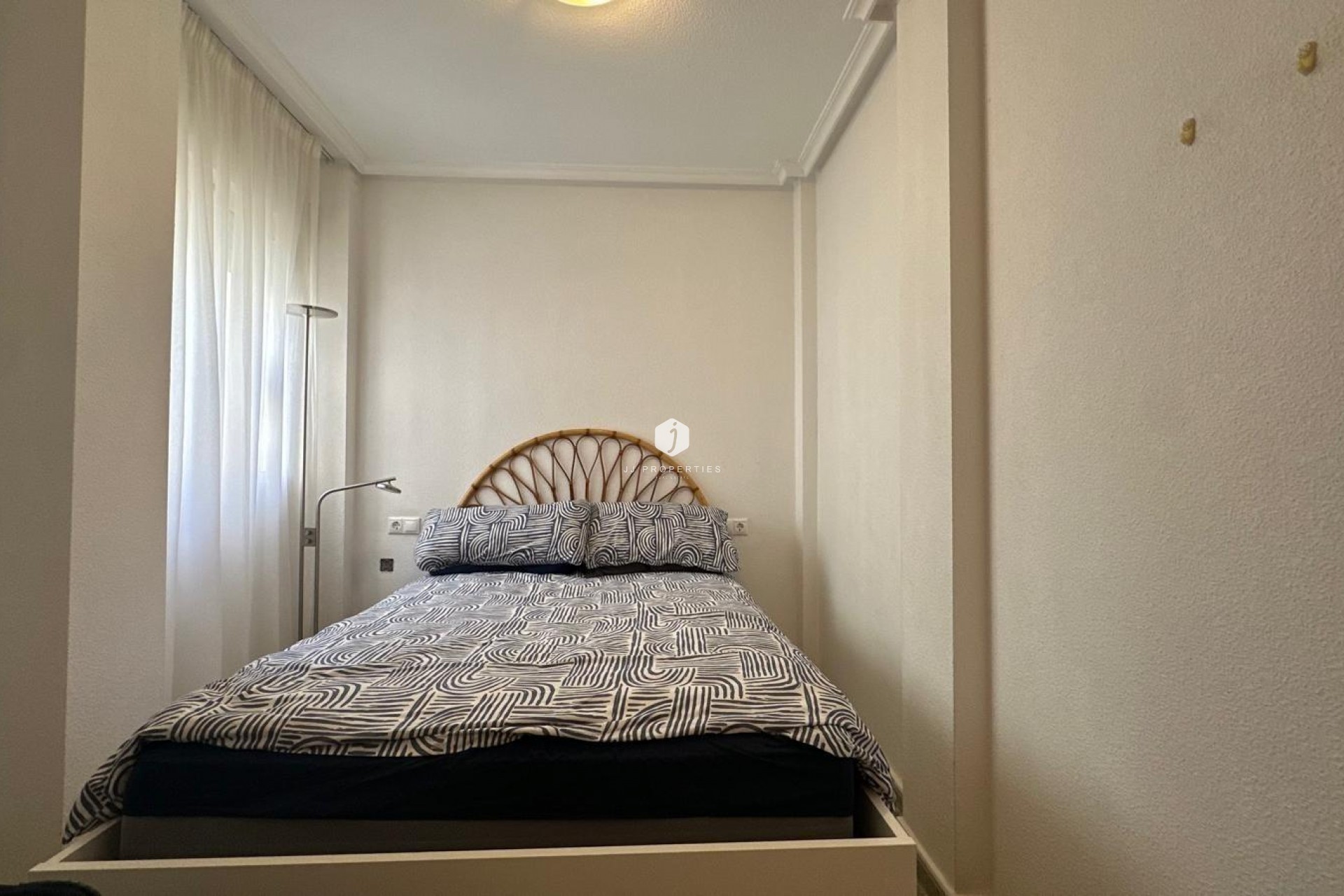 Aus zweiter Hand - Wohnung -
Torrevieja - Estacion de autobuses