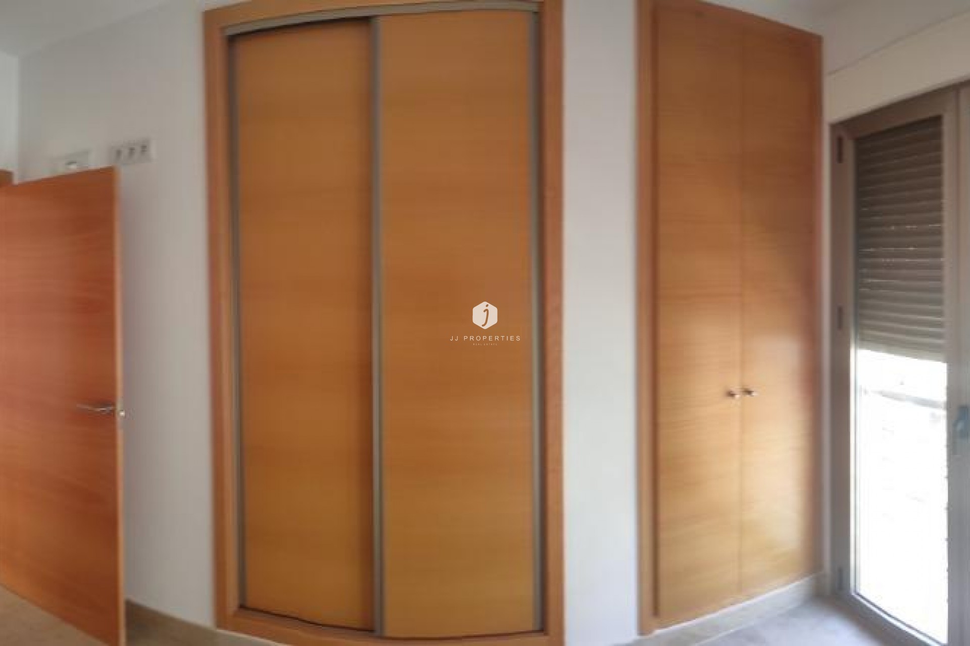 Aus zweiter Hand - Wohnung -
Torrevieja - Estacion de autobuses