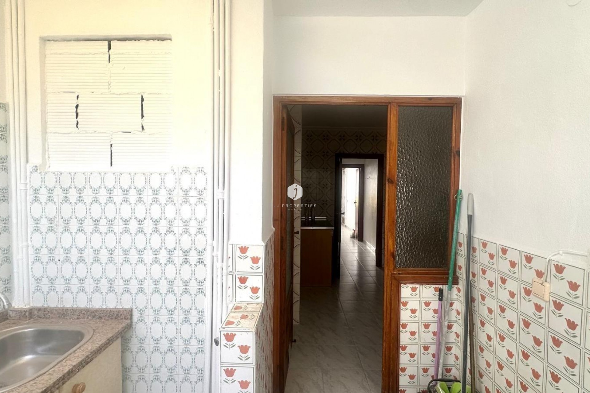 Aus zweiter Hand - Wohnung -
Torrevieja - Estacion de autobuses